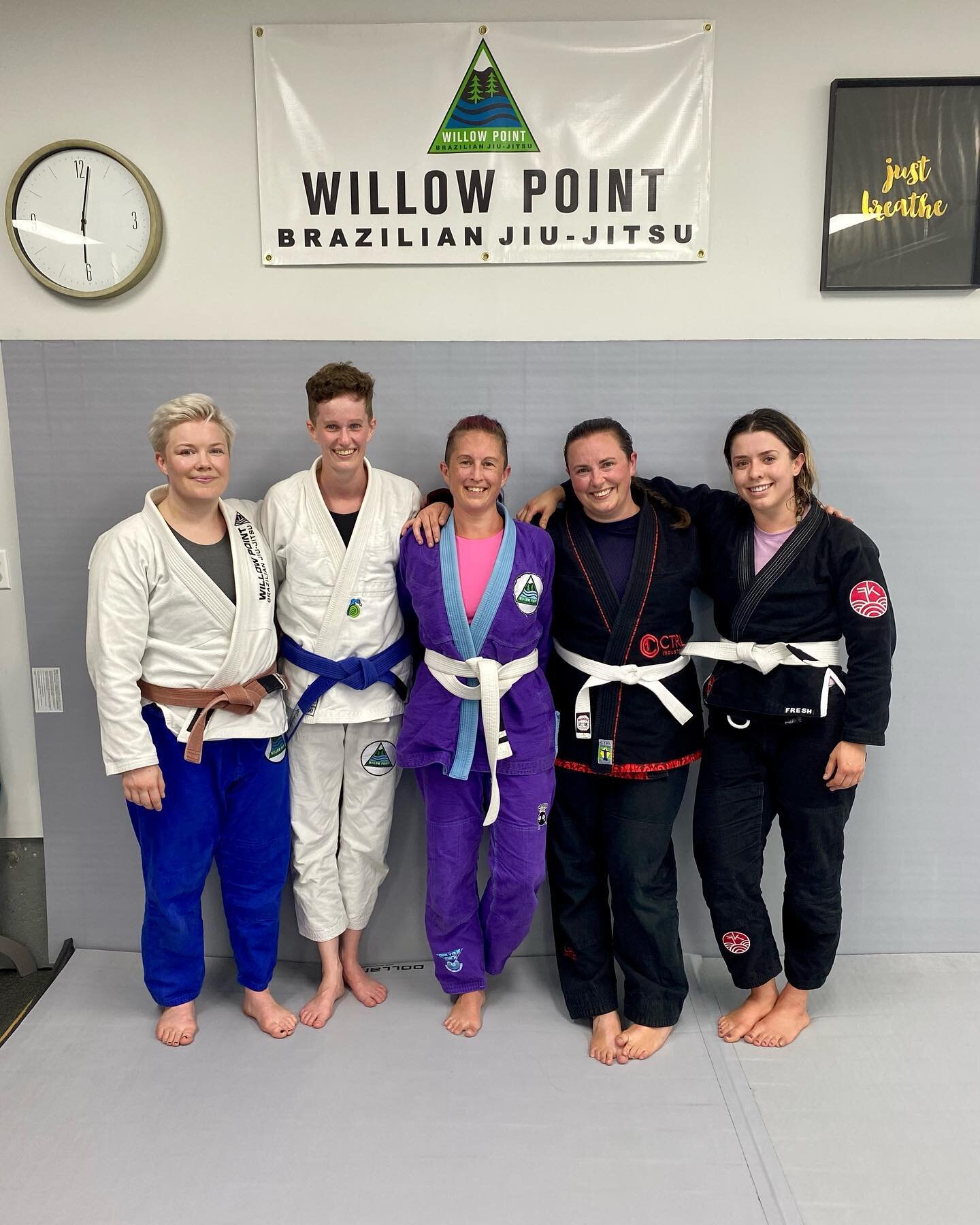 The inaugural womens only class lastnight @willowpointbjj 

After having Herman and now working towards regaining my strength and ability to train it feels wonderful to start a ladies only class every Thursday 5-6pm. Thank you ladies so much for comi