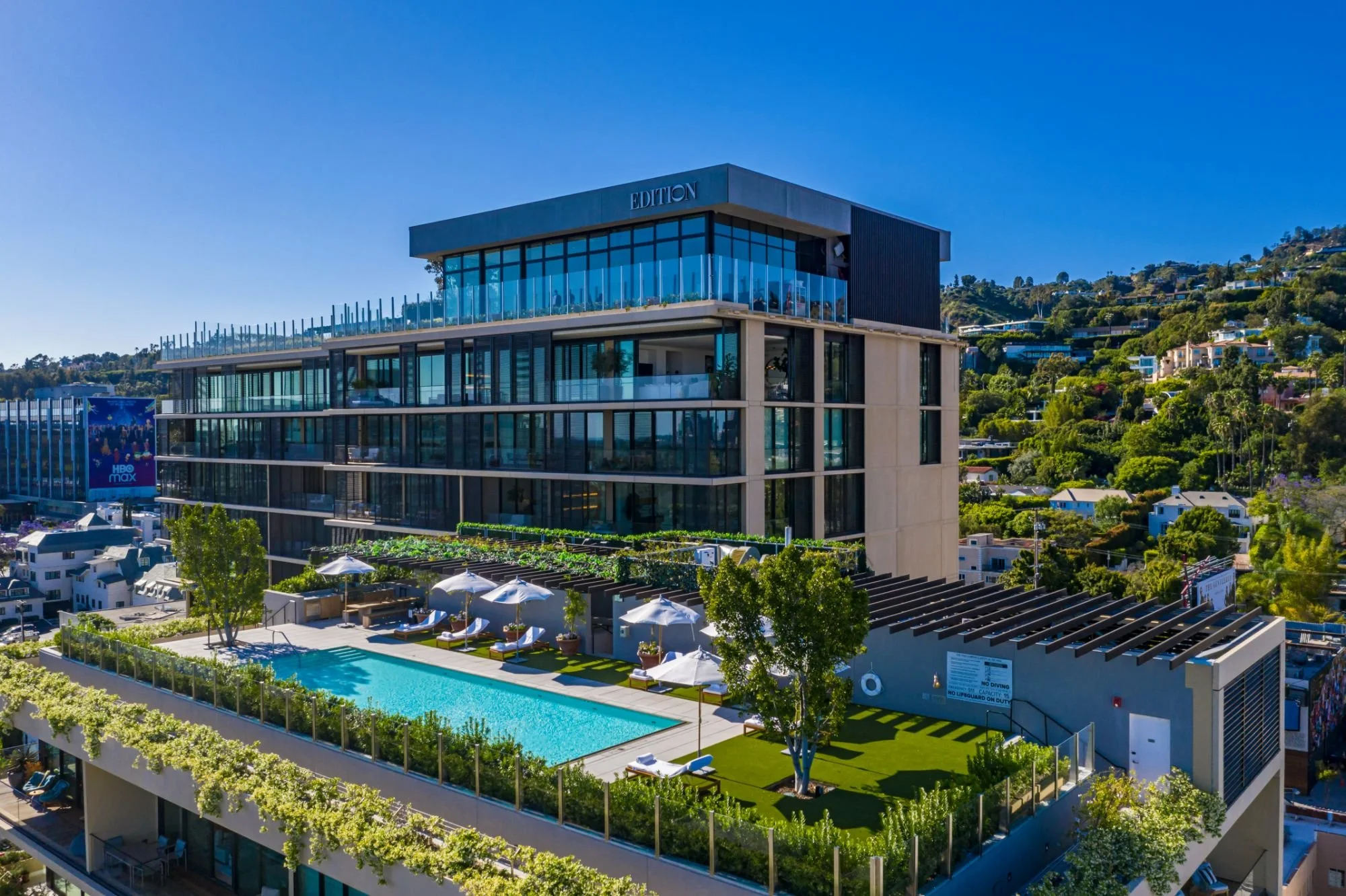 1 TheEditionPenthouseB003.jpg