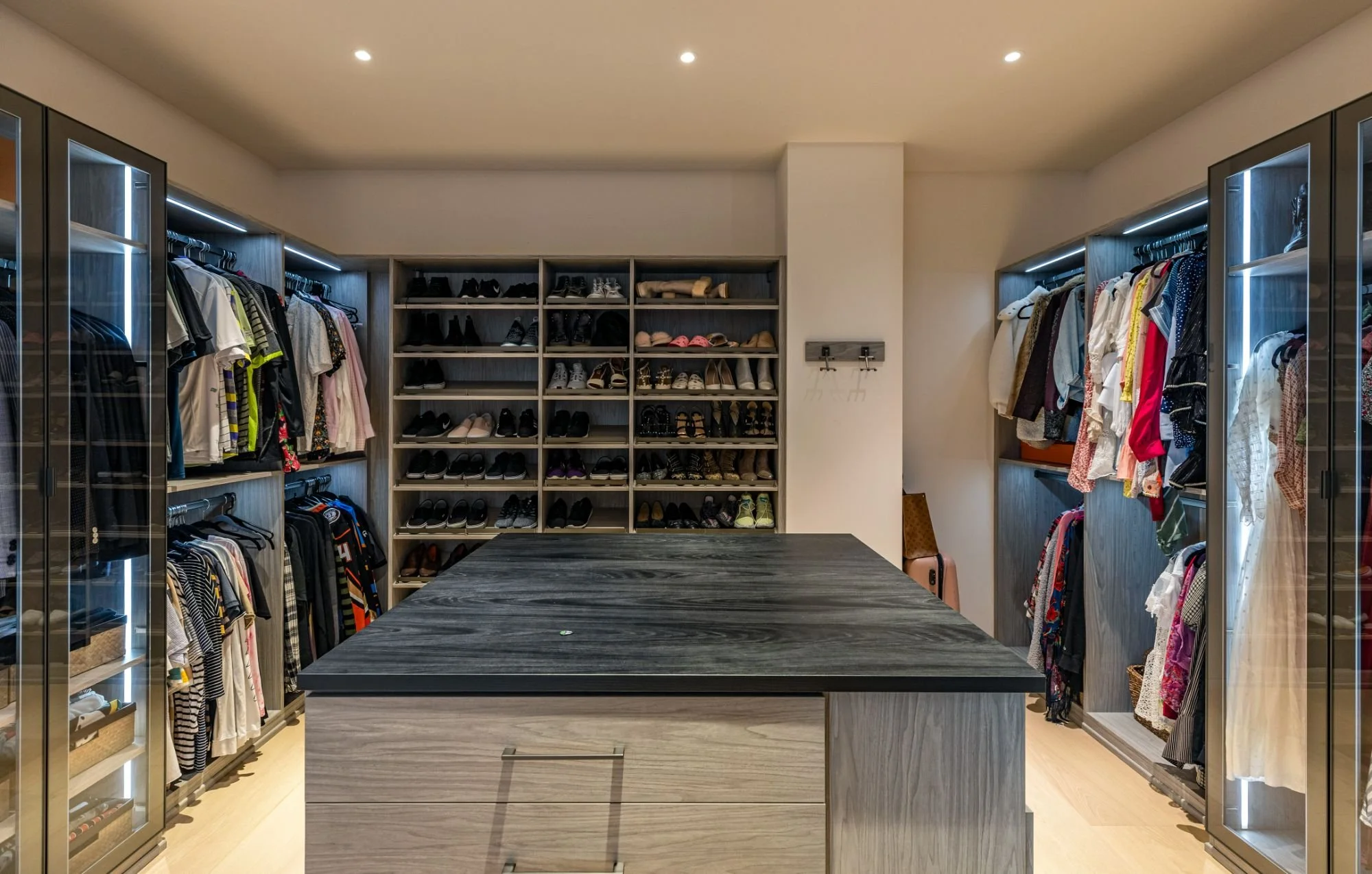 14 TheEditionPenthouseB041.jpg