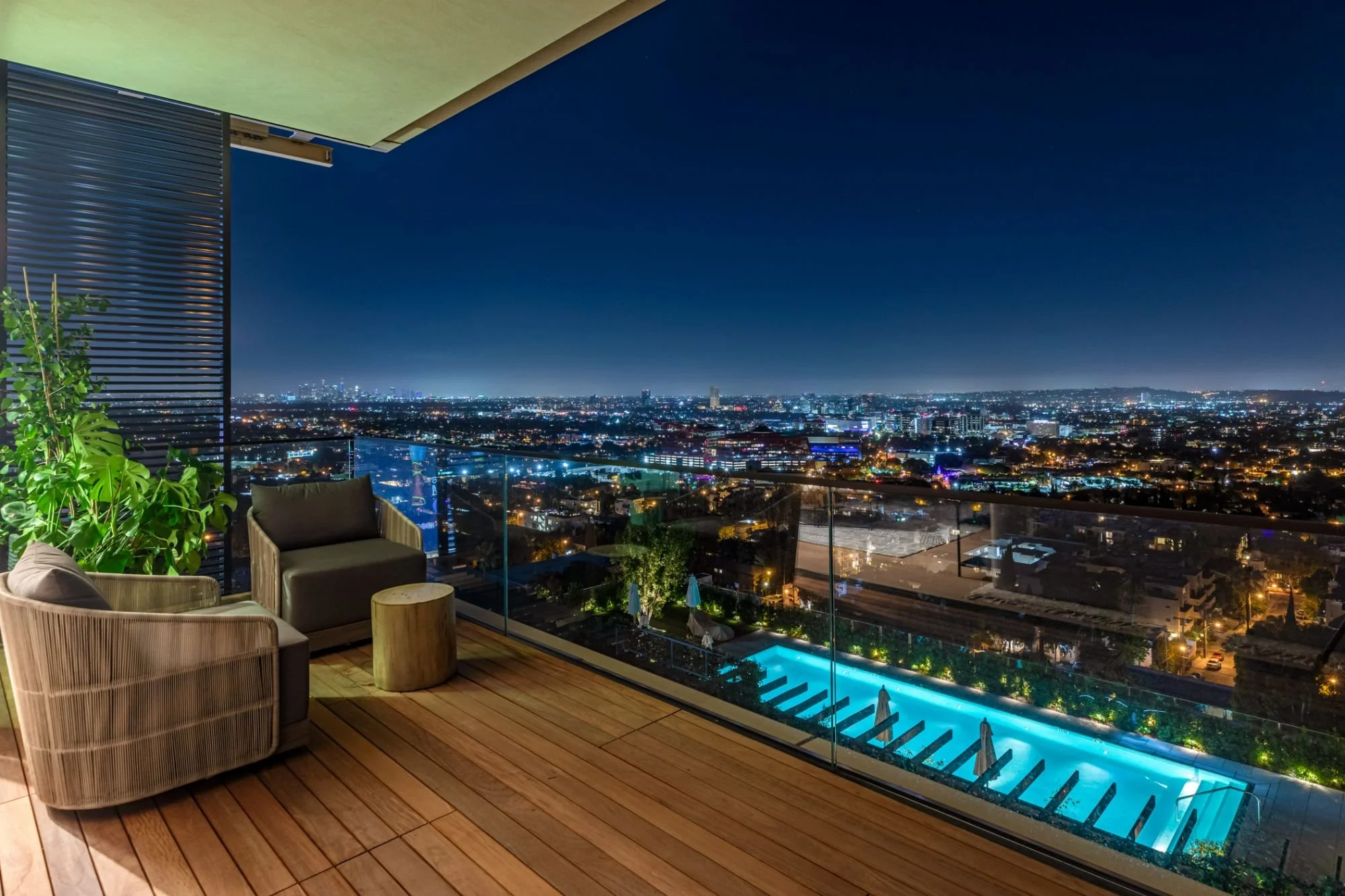 24 TheEditionPenthouseB068.jpg