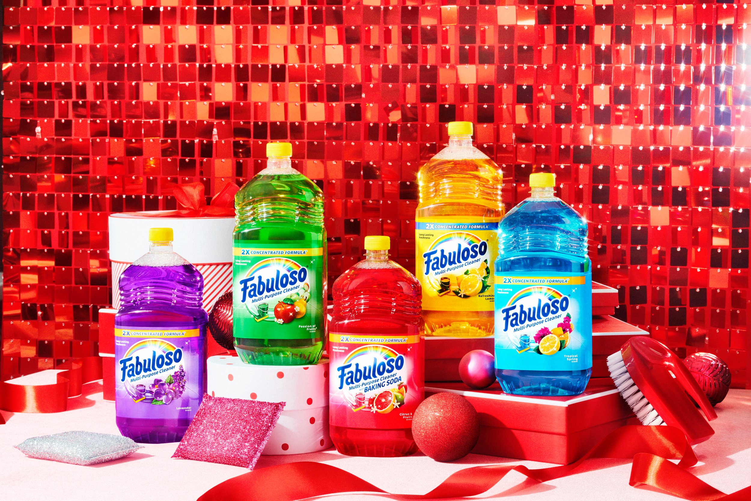 FABULOSO_RED_JENNA_GANG_522_COMP01_231025_final.jpg