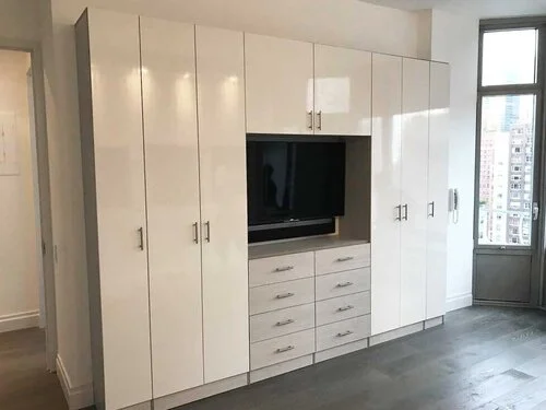 gloss-white-grey-drawers-wall-unit.jpg