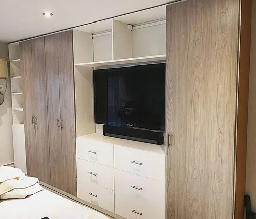 European-Closet-custom-wall-unit.jpg
