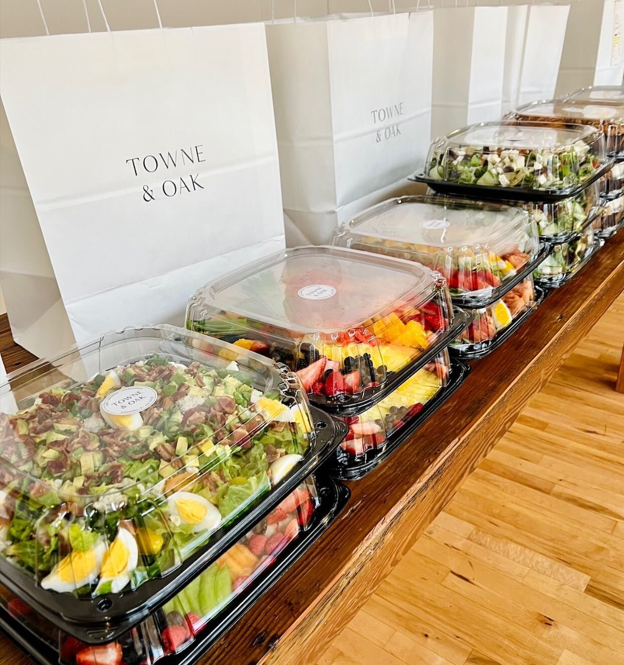 It&rsquo;s summer picnic season! Salads, tartines, cheese &amp; charcuterie are just a few of our menu items that would be perfect for your Ravinia and 4th of July gatherings. 

Email events@towneandoak.com to place your order! (Reminder - we&rsquo;r
