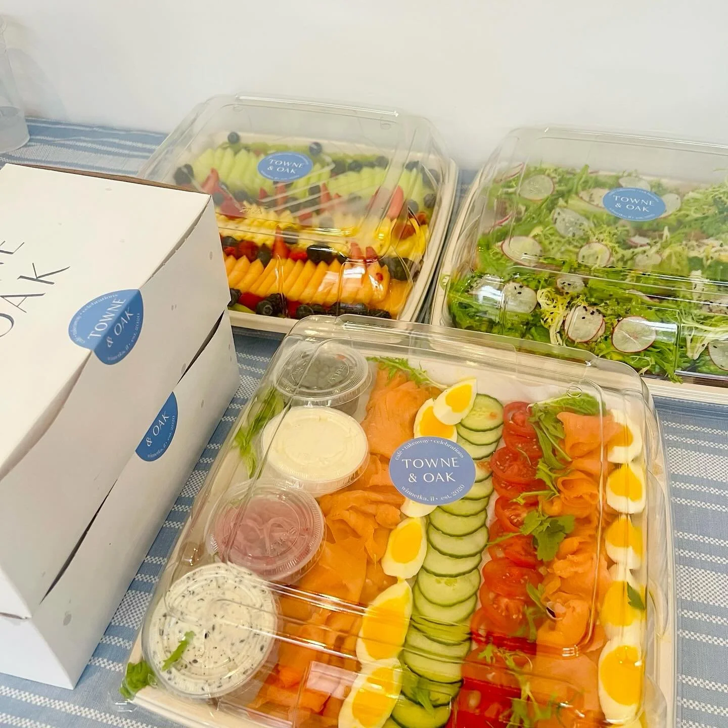 High holidays catering! It&rsquo;s time to get your catering orders in for Rosh Hashanah. Our menu features roasted salmon, chicken breast, hanger steak, potato pancakes, broccolini, challah and more! Lunch and breakfast items also available. Place y
