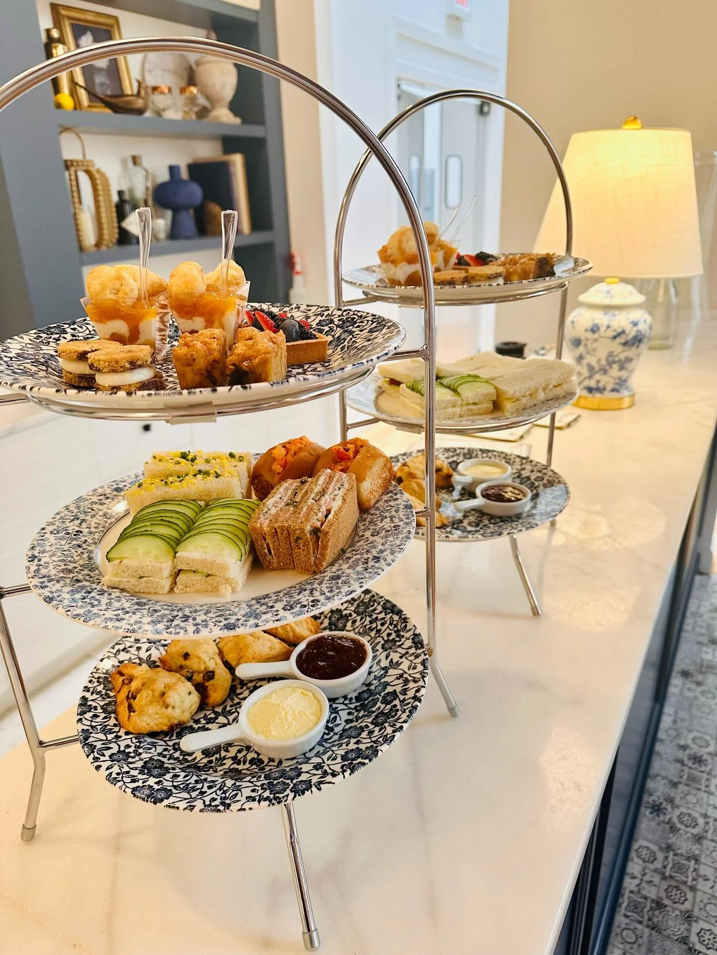 This Friday starts our holiday afternoon tea! The perfect festive activity to enjoy with family and friends. Tea sandwiches, petite sweets, scones, prosecco, and choice of tea. Link in bio to reserve your spot now!