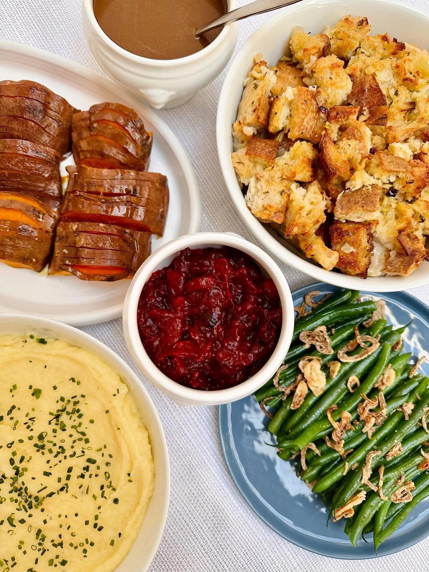 It&rsquo;s time to place your Thanksgiving catering orders! 🦃 Place your orders online using the link in bio by Sunday, November 23rd, for pickup on Wednesday, November 26th between 10am-3pm.

We&rsquo;re offering our T&amp;O to-go Thanksgiving menu