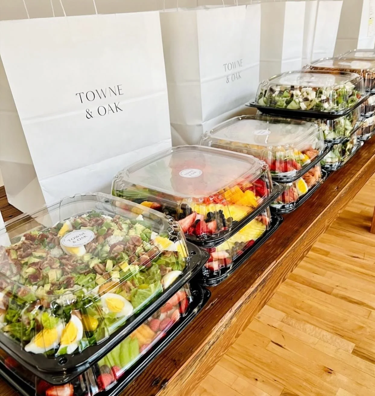 Weekend gatherings, birthdays and anniversary celebrations, or office luncheons. T&amp;O is ready to cater your next party! Click the link in our bio to order now 🍽️