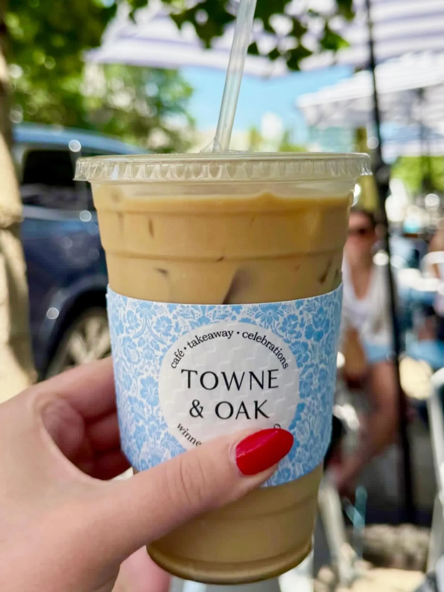 Iced coffee weather ☀️🙌🏻 Happy Memorial Day, see you soon!