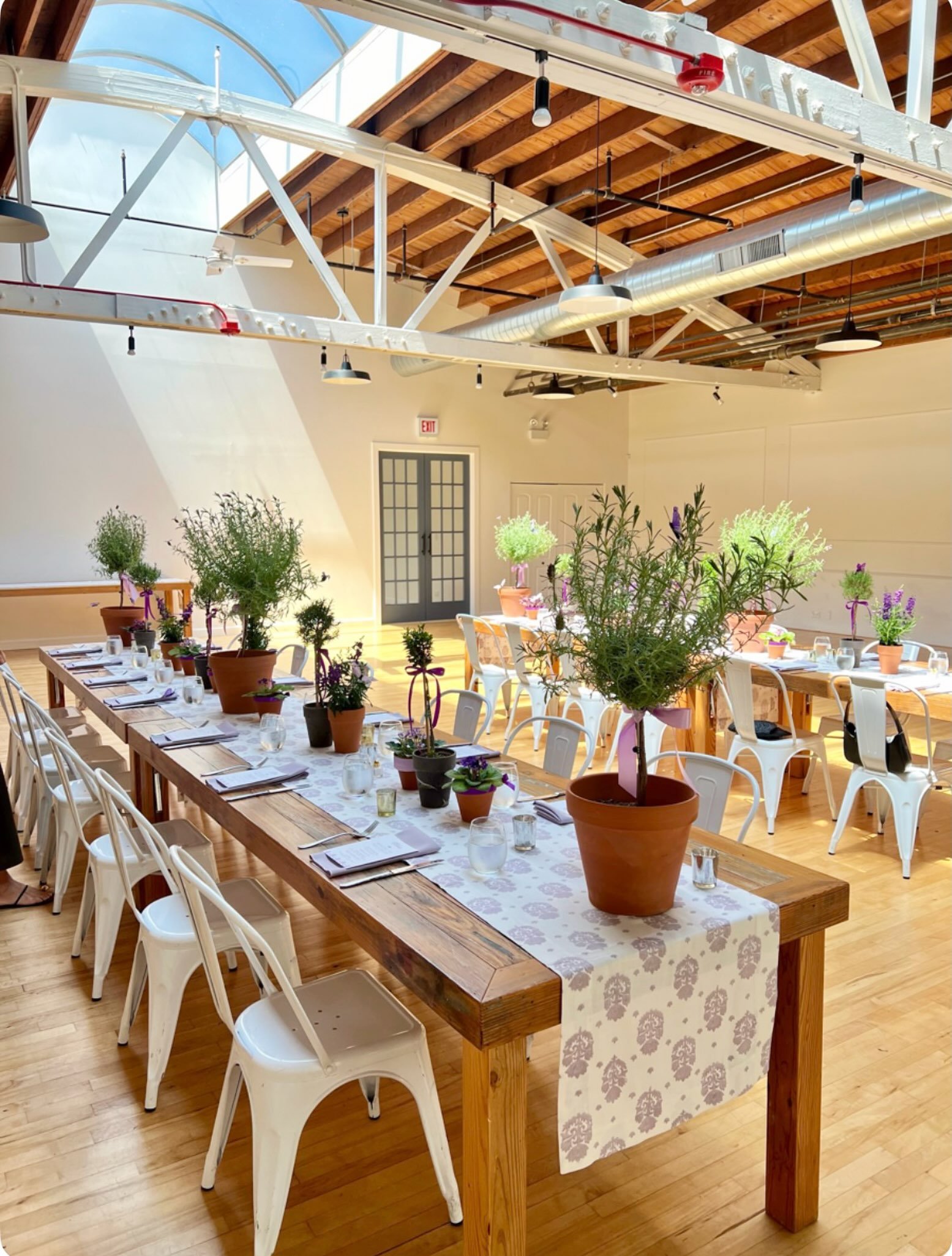 So many gorgeous parties hosted at Towne &amp; Oak 🎉 Email events@towneandoak.com to start planning yours!