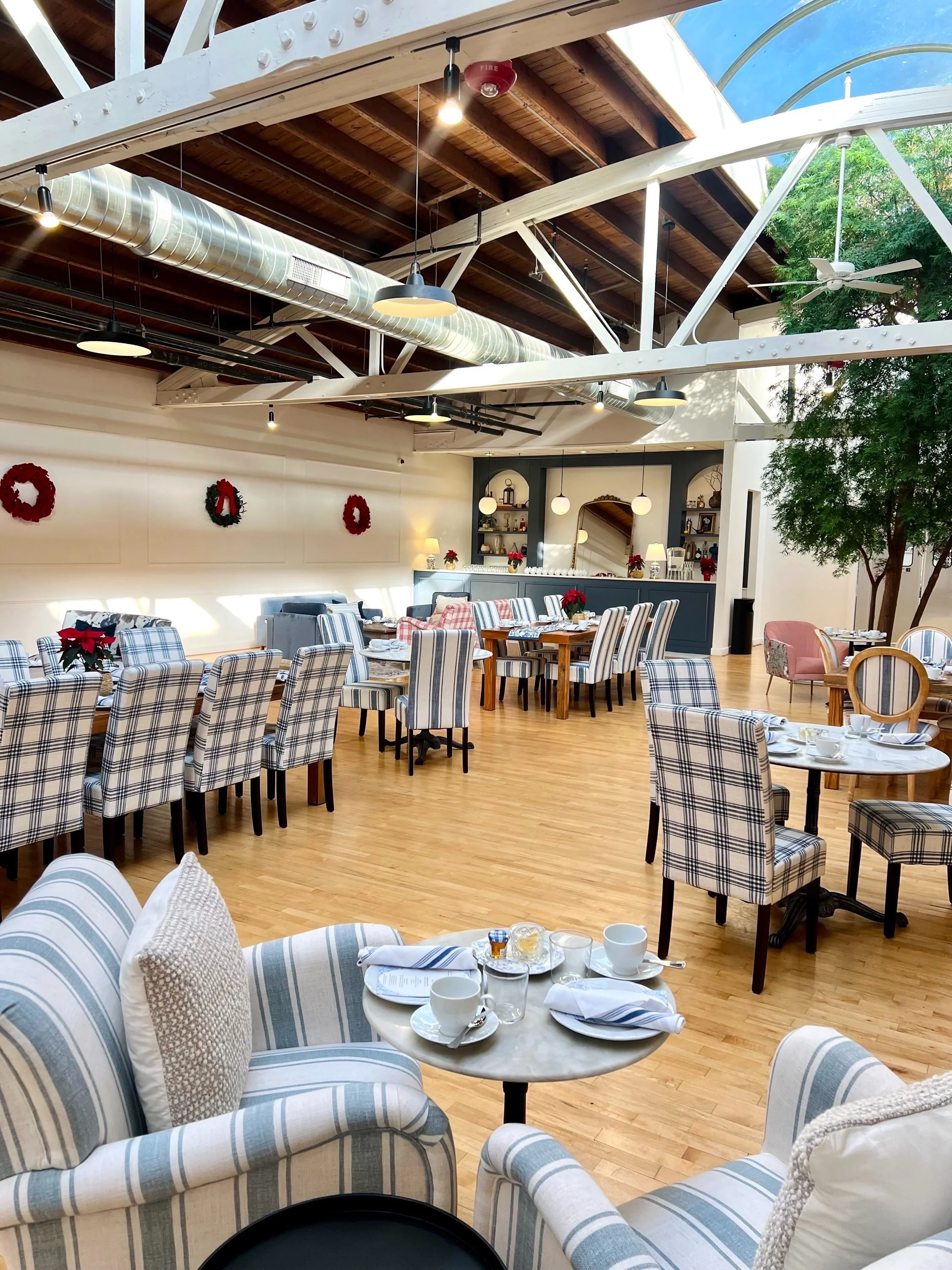 Holiday afternoon tea service is back! Reservations are now available online for booking, with seatings at 12:30pm and 2:30pm Fridays in November and December, and a few Saturdays in January. Enjoy hot tea, petite sweets, tea sandwiches and more 🫖