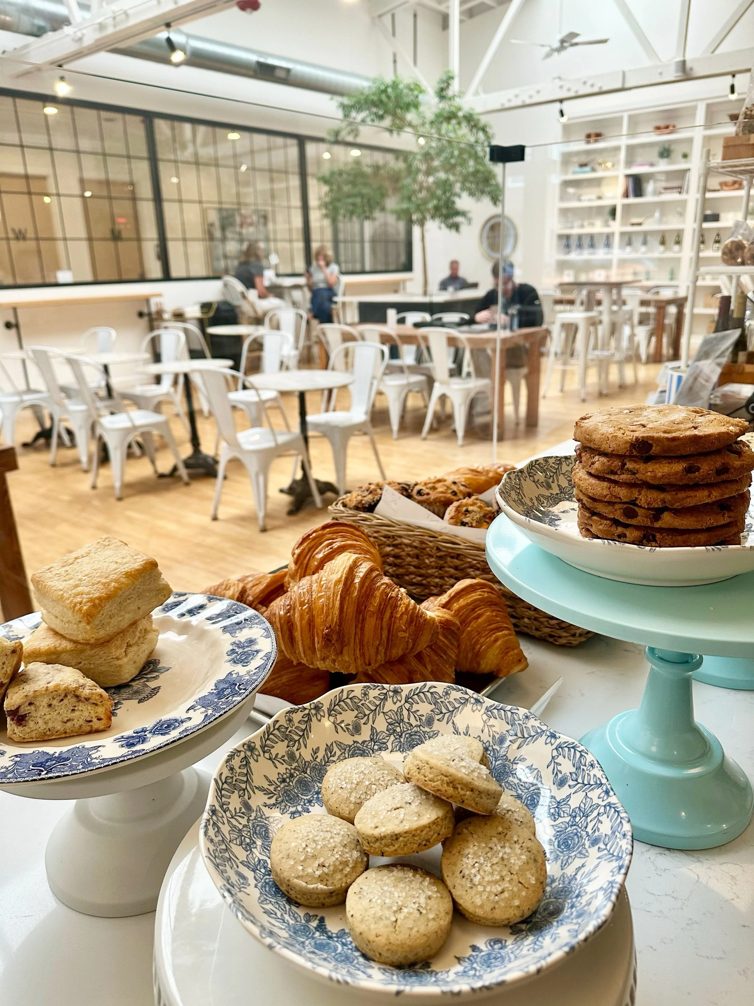 Your weekend fix 🥐🍪☕️