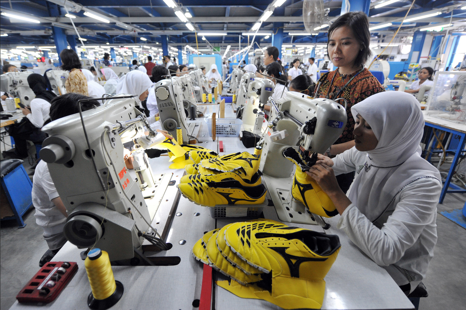 Shoe manufacturing production line in Indonesia, one of the low-cost country sourcing destinations covered by Cosmo Sourcing