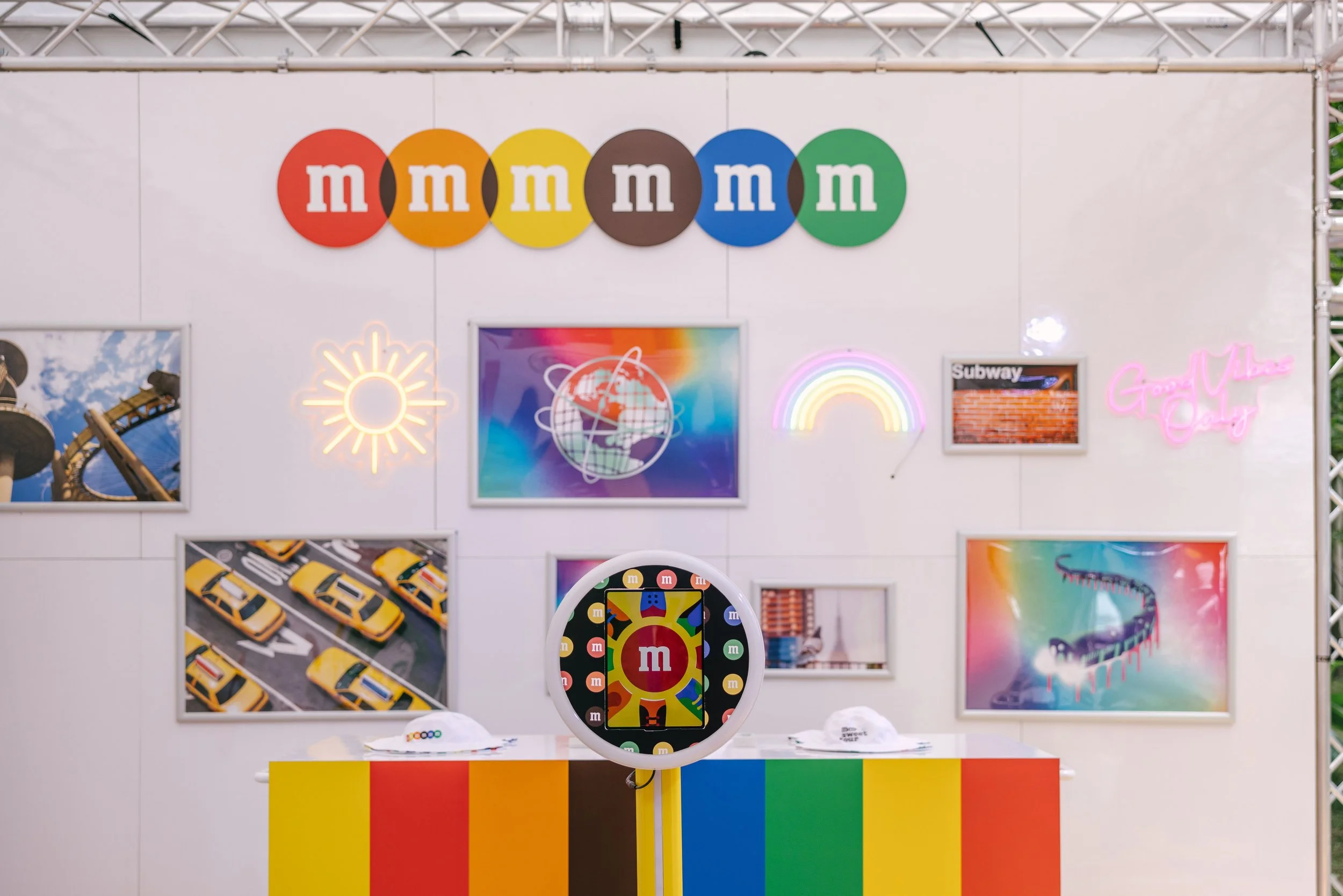 2024-0608-Ohello_M&Ms-Sweet-Tour_Gov-Ball_Enviornmental-50113.jpg