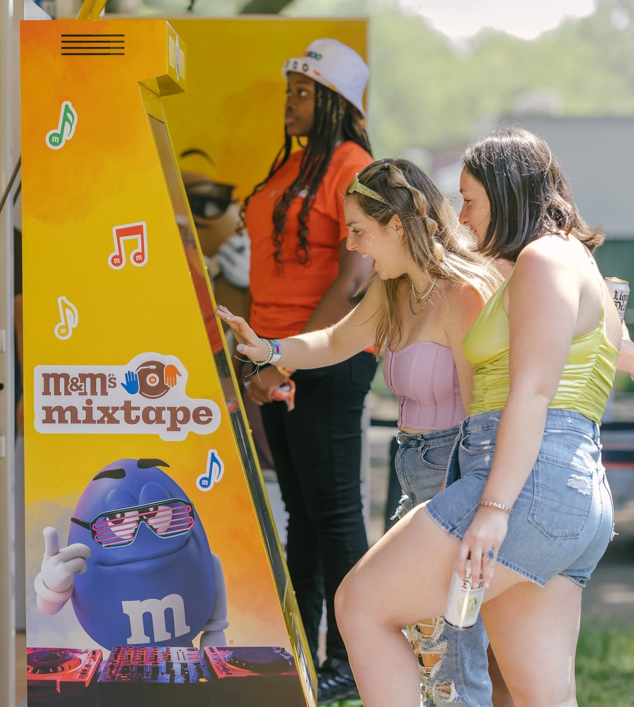 OHM-%C3%98uterkind-M%26MsSweetTour-GovsBall-TopSelects-81+%281%29.jpg
