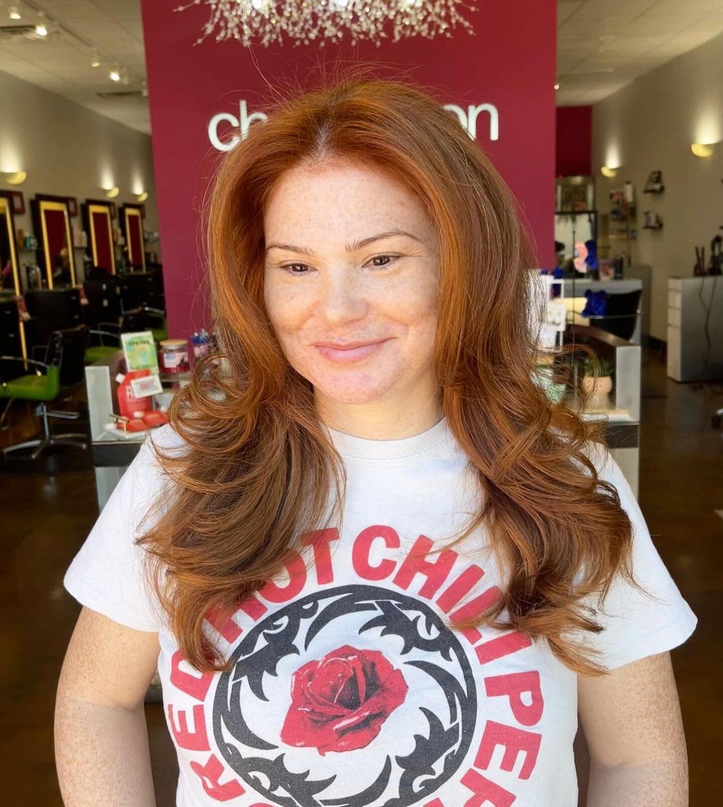 Another gorgeous gorgeous lady! Hair by @corinne.chameleon.bridal 

#clarksvilleredhead #clarkavillehair #clarksvillehairstylist #clarksvillesalon #clarkavillesalon