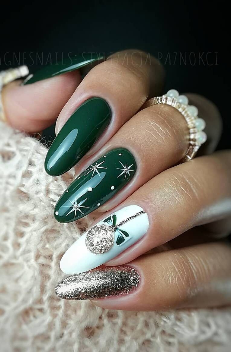 35+ Best And Merry Christmas Nail Art Ideas 2020! - Page 9 of 37 - newyearlights_ com.jpg