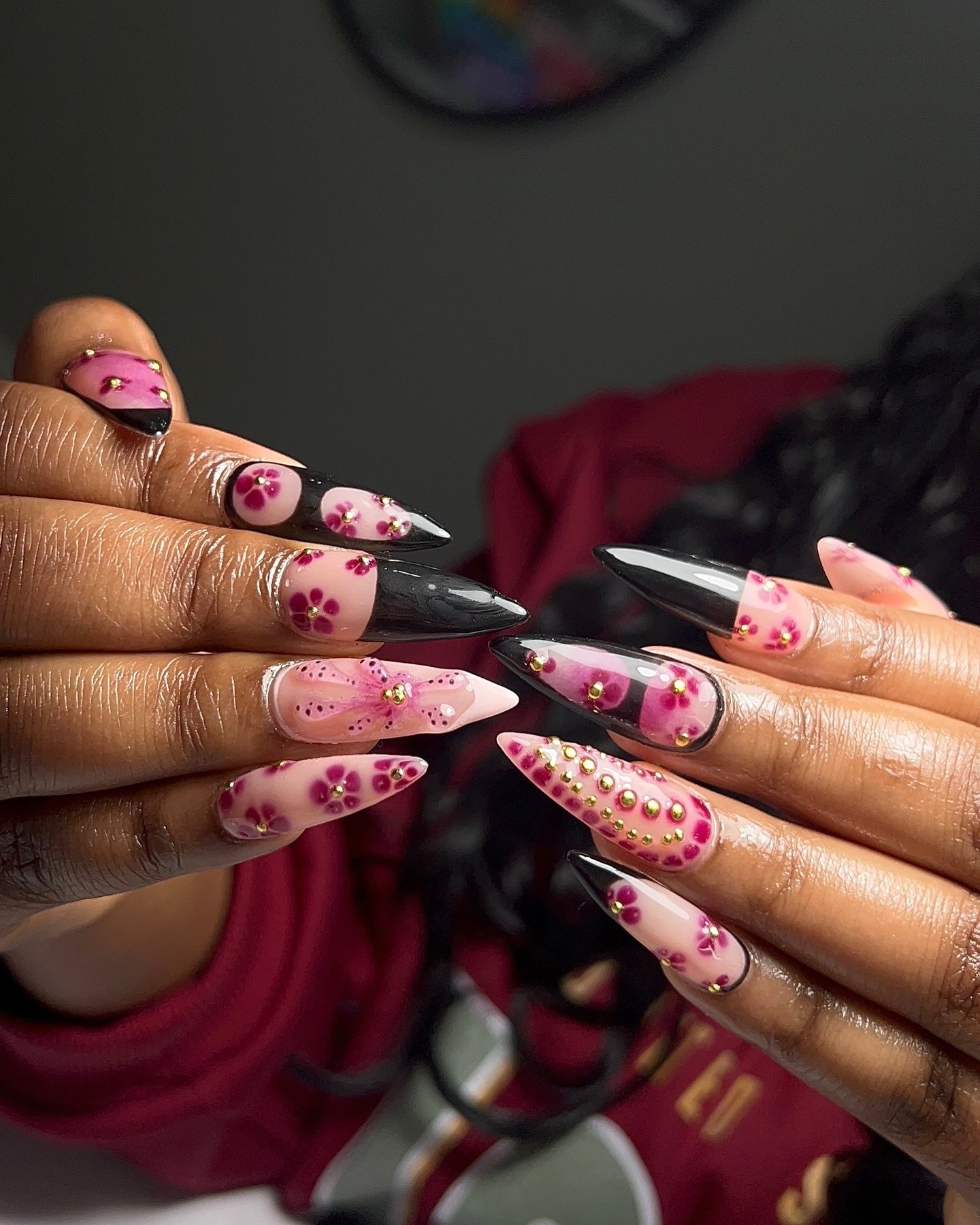 From the favorites folder ✨

By Esmira | Level 4 Art

Book: NailsOnBrown.com
Call: 937-965-7000

#daytonohio #dyt #gemcity #wrightpattersonafb #beavercreekohio #ketteringohio #wrightstateuniversity #daytonnails #daytonnailtech #daytonsalon #polkadotn