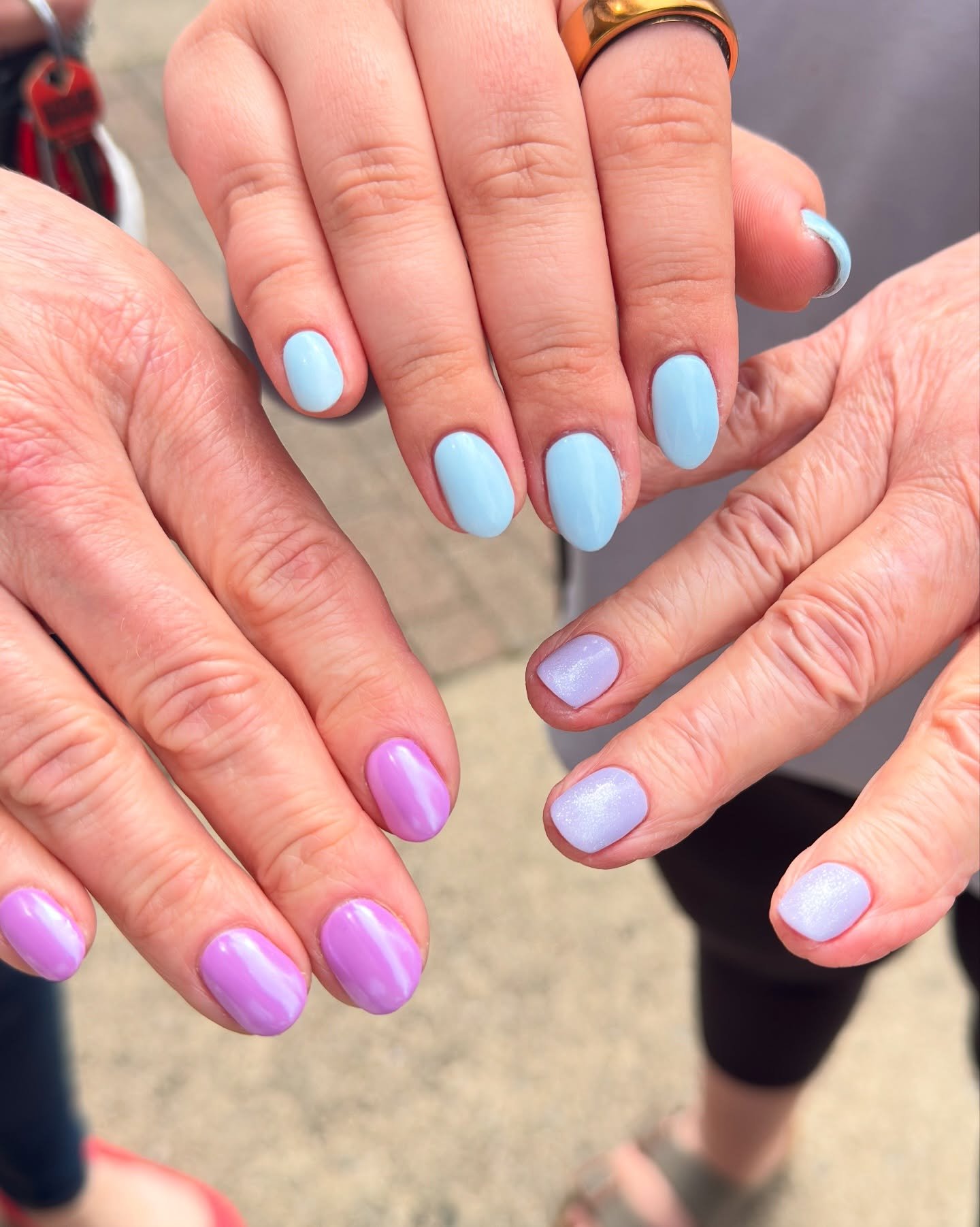 Family time at the nail salon, Easter Edition 🐣

Call: 937-965-7000
Book: NailsOnBrown.com

#dayton #daytonohio #daytonsalon #daytonnails #daytonnailtech #daytonnailartist #daytonnailsalon #ketteringohio #centervilleohio #3dnailart #springnails #gel