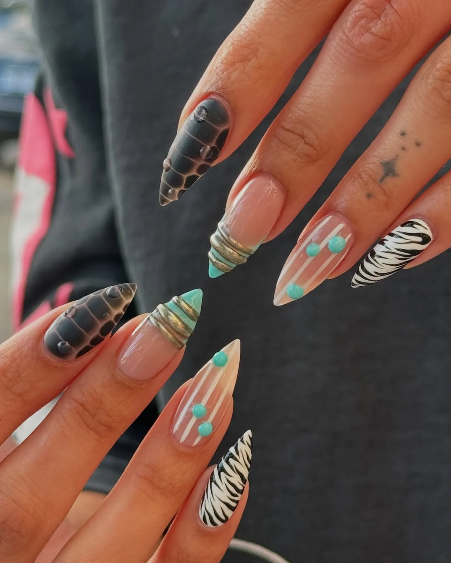 Iconic 😍

By Grace | Builder Gel (faiths natural nails 😍) 
Level 4 Art 

Book: NailsOnBrown.com
Call: 937-965-7000

#daytonohio #dyt #gemcity #wrightpattersonafb #beavercreekohio #ketteringohio #wrightstateuniversity #daytonnails #daytonnailtech #d