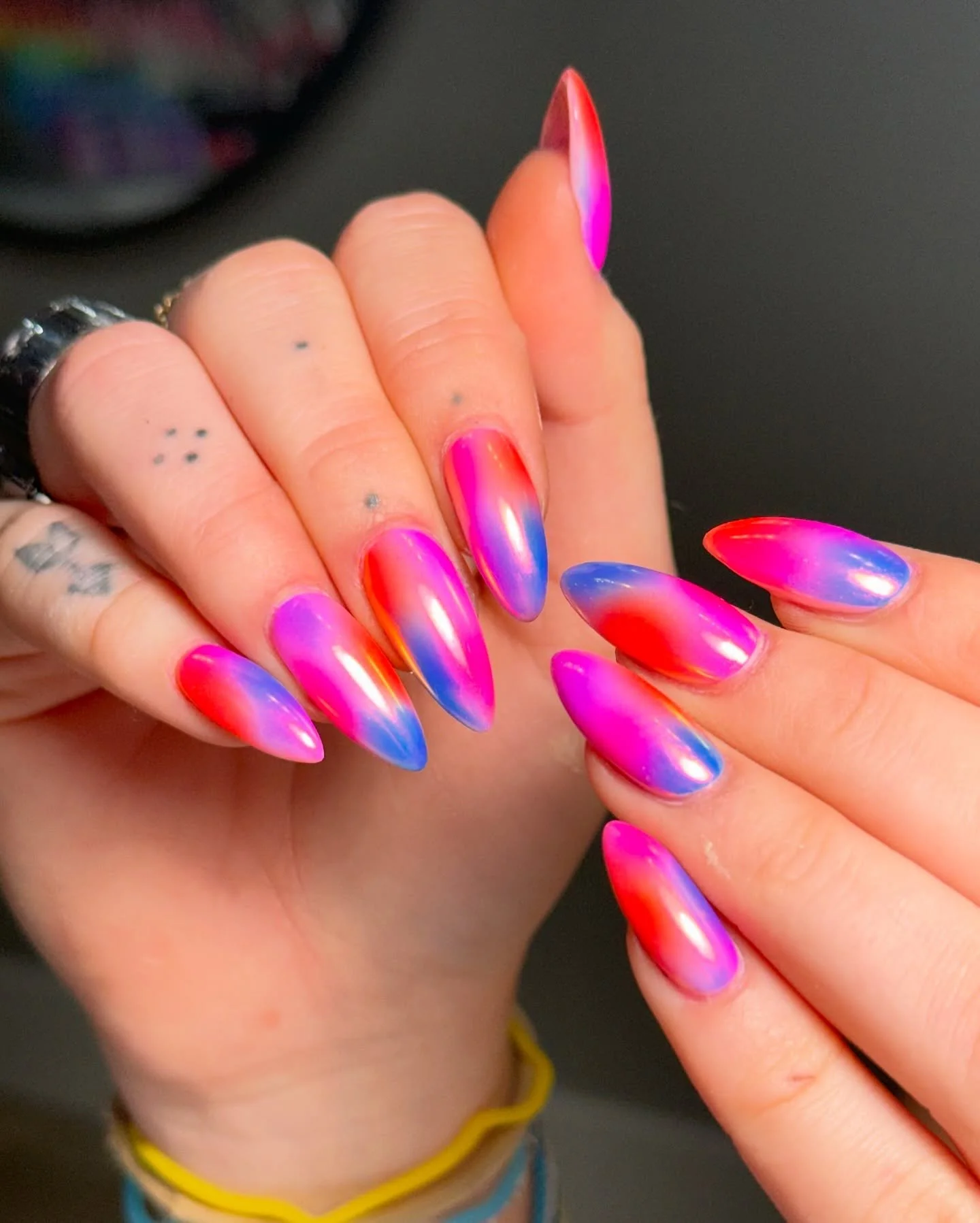 Heavy on the ombr&eacute; 

By Sydnie | Builder Gel (abbey&rsquo;s natural nails 😍) 
Level 3 Art 

Book: NailsOnBrown.com
Call: 937-965-7000

#daytonohio #dyt #gemcity #wrightpattersonafb #beavercreekohio #ketteringohio #wrightstateuniversity #dayto