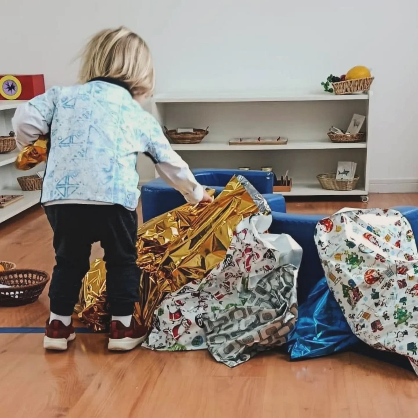 🇺🇸 This Children’s Day was all about lending a hand and sharing smiles. Together with our PTA, families, staff, and students, we collected, wrapped, and delivered toys to children in neighboring communities. We are grateful for every act