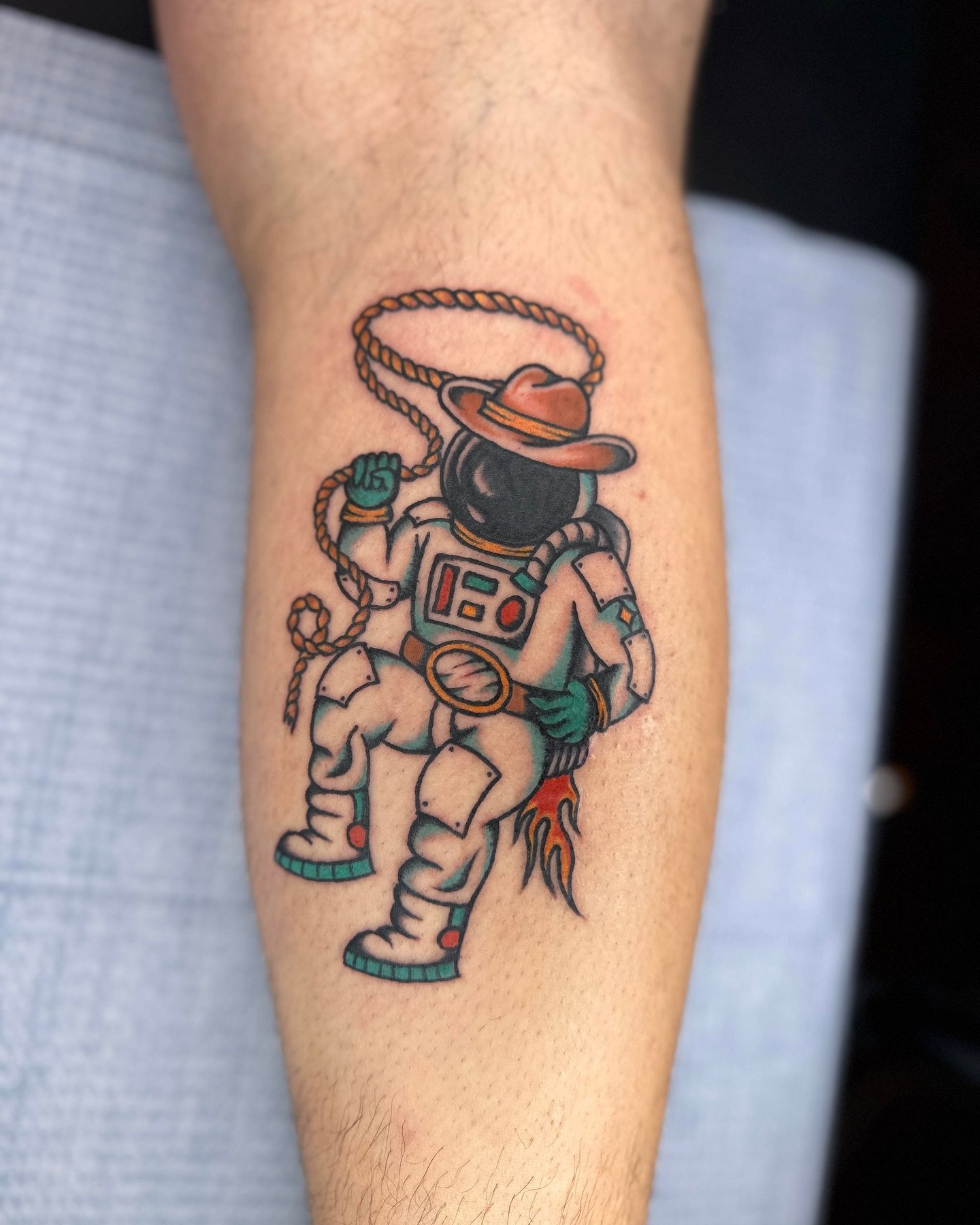 Space cowboy done by @han.tattoos at Obscura

#tattoos #tattoo #colortattoo #cowboytattoo #astronauttattoo #ottawa #ottawaartist #ottawaart