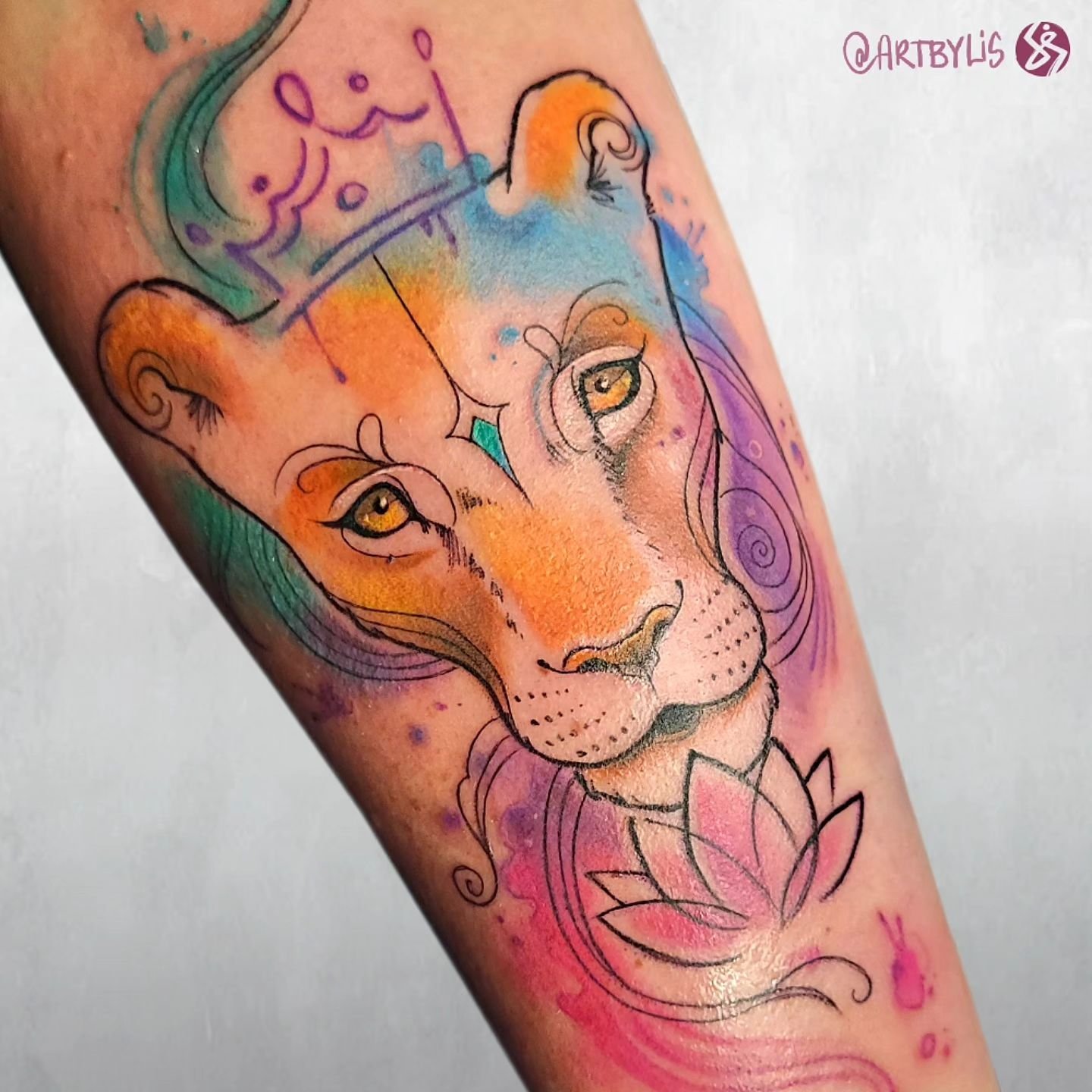 ✦ Lioness ✦

&bull;

#colortattoo 
#lionesstattoo 
#ottawatattoo 
#canadatattoo 
#brazilianartist
#customtattoo 
#braziliantattooartist