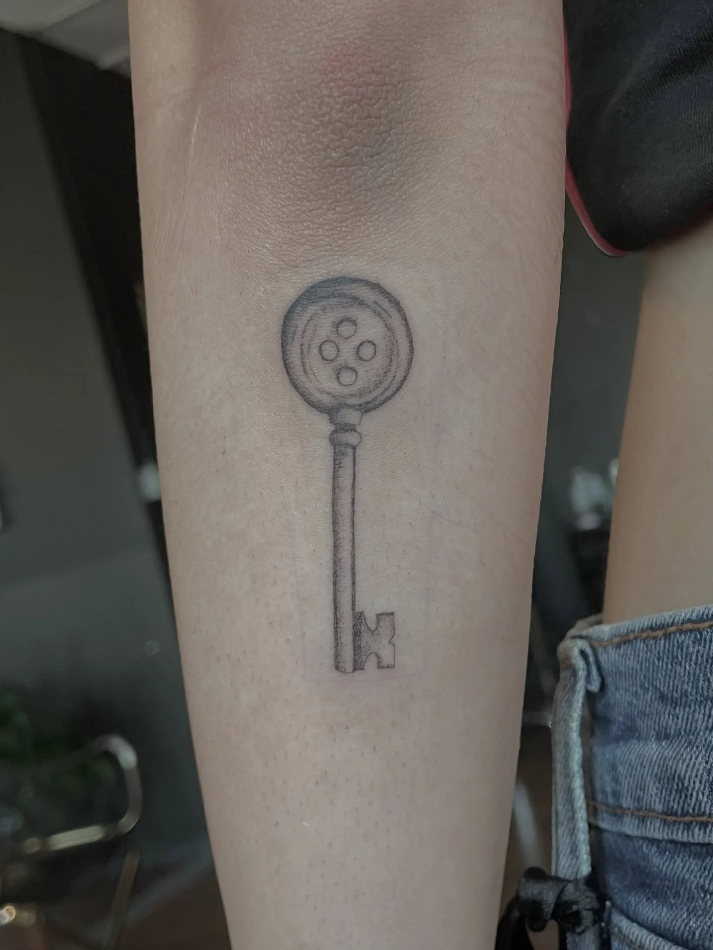 🪡🐈‍⬛🐭🧵👀🌱
•
My books are open for flash and custom designs. DM me for pricing and booking, or visit the @obscura.tattoo website!
•
#ottawaartist #ottawatattoos #tattoos #femaleartist #ottawafemaleartist #femaletattooartist #ottawaa