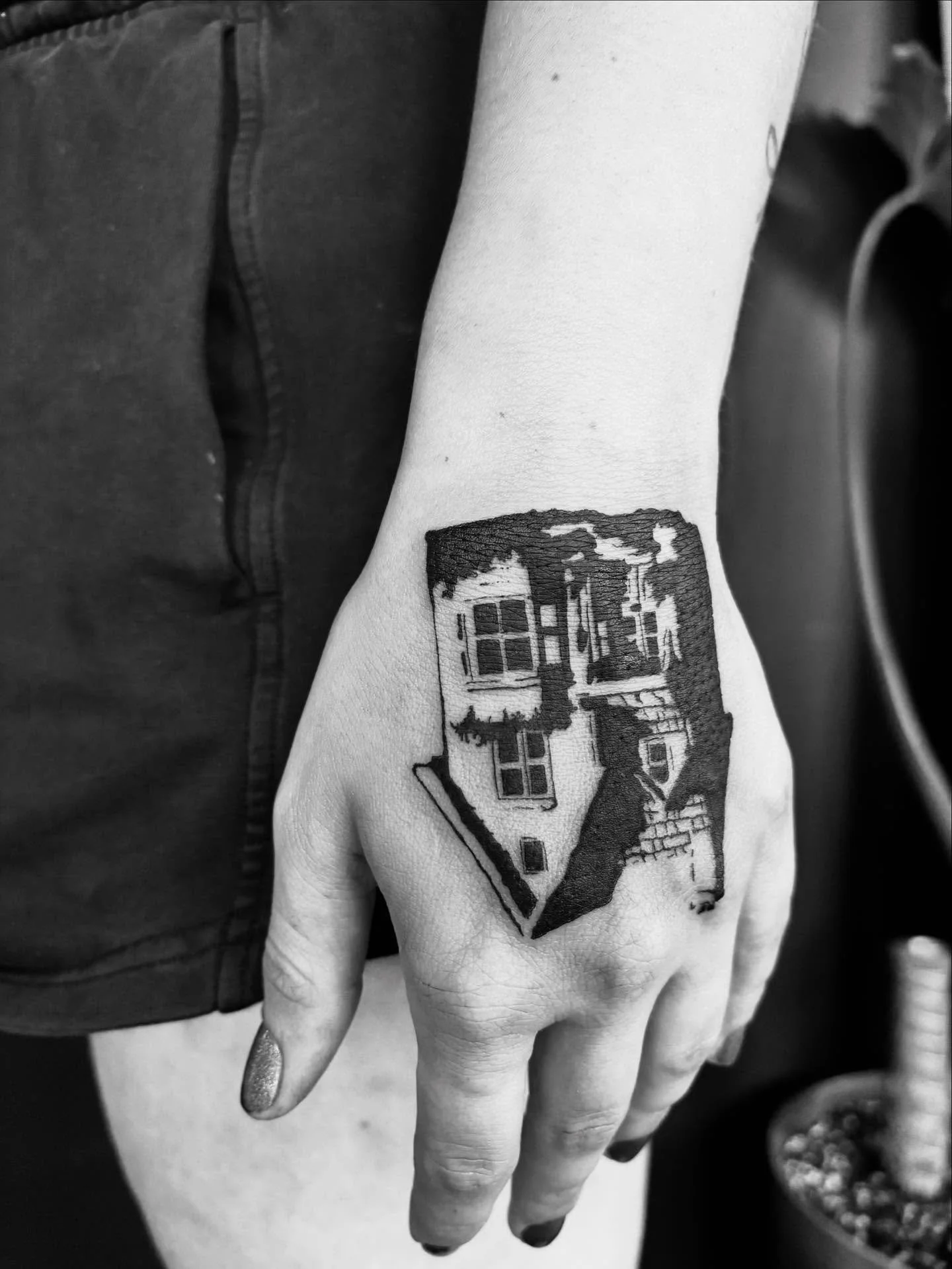 Some pretty cool placement for this little house 🏠 
I’m booking Sept/Oct! Dm or email to book!
.
.
.
.
.
.
.
.
.
#tattoos #tattoo #tattooartist #tattooist #tattooart #ottawatattoos #ottawatattooartist #obscuratattoo #montrealtattoo #ottawaart