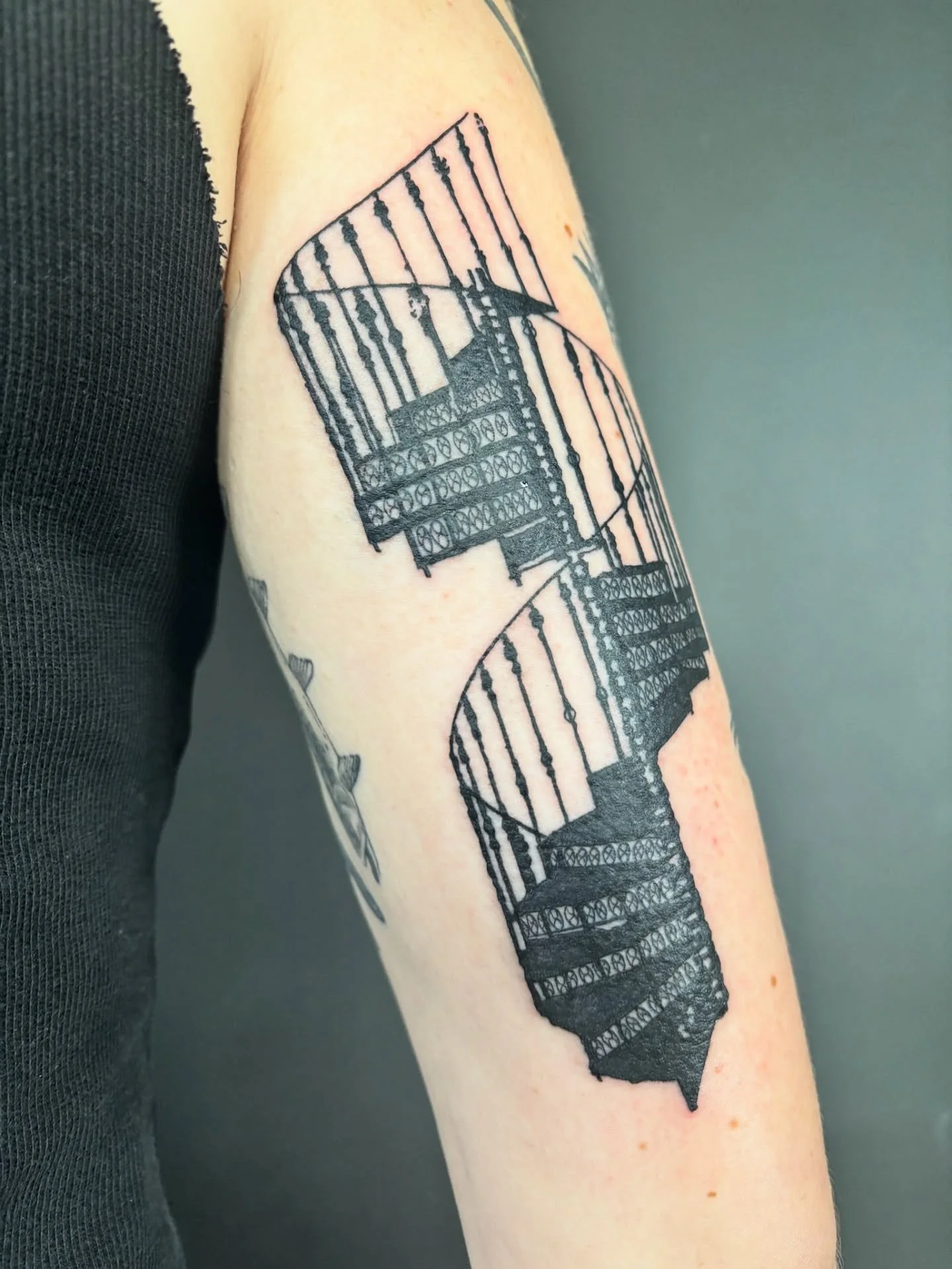 Such a sick piece done by @h8horses 
.
.
.
Artist: @h8horses 
Studio: @obscura.tattoo 
.
.
.
#Blackwork #staircase #blackandgreytattoo #ottawaart #ottawatattoos #ottawatattooartist #tattooer #flashtattoo #tattoos