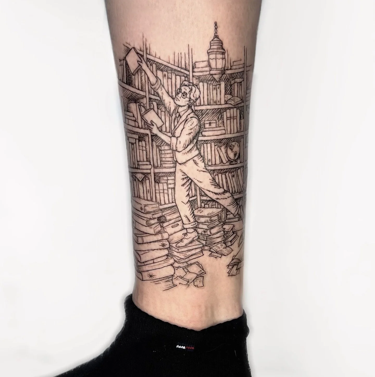 Such a cool librarian tattoo done by @airo.tattoo 📚
.
.
.
Artist: @airo.tattoo 
Studio: @obscura.tattoo 
.
.
.
#librariantattoo #fineline #finelinetattoo #ottawaart #ottawartist #localartist #ottawatattoos #tattoos #tattooer #tattooartist