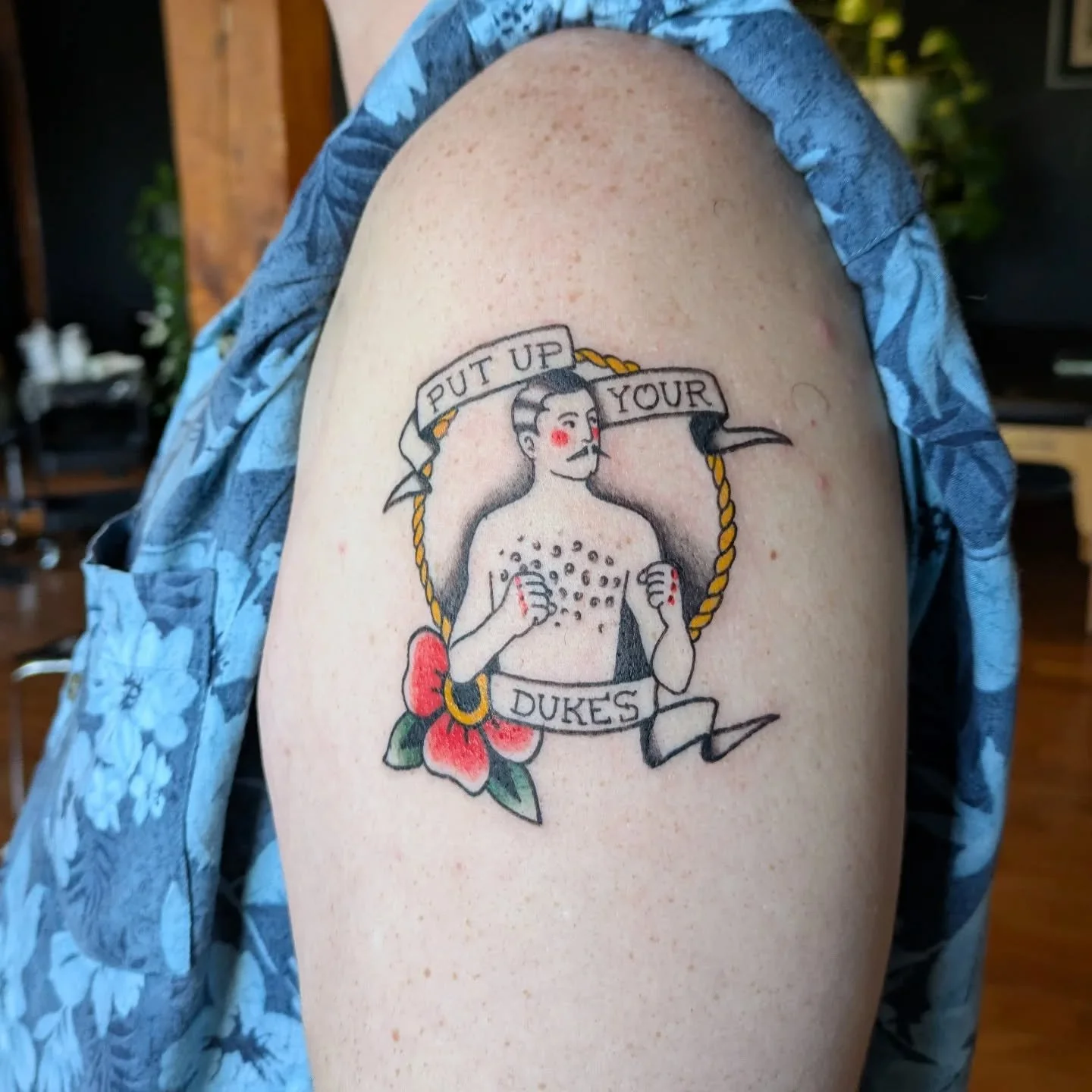 💪💪💪 put up your dukes!!
.
.
.
.
.
.
.
.
.
.
.
.
.
.
#queerart #womentattoos #tattooottawa #tattoogatineau #tattooartist #tradtattoos #obscuratattoo #ottawatattoo #americantraditionaltattoos #sibue #gayart #gatineautattoo #lesbiantattooartist #colo