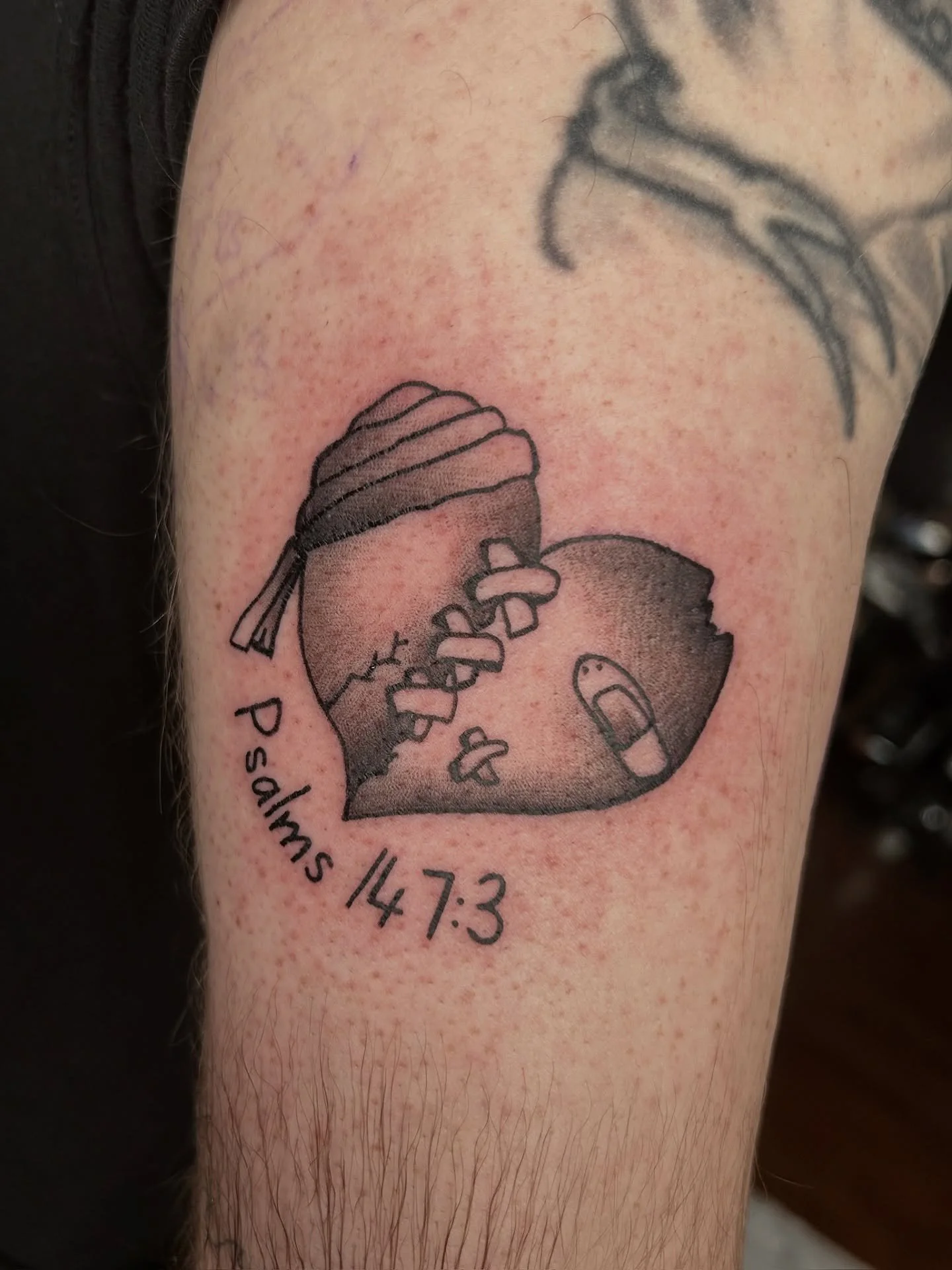 A few faith inspired tattoos done by @harveyztattooz 
.
.
Studio: @obscura.tattoo 
.
.
#tattoos #tattooist #ottawatattoos #ottawagatineautattooexpo #ottawa #ottawaartist