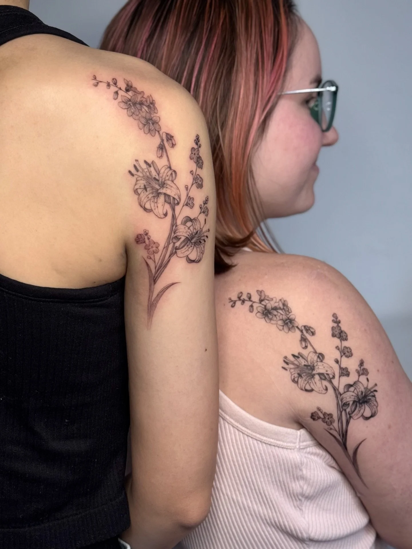 Custom matching bouquet&rsquo;s for Lily and Caroline! Thank you so much for your trust and requesting this special piece ☺️ I had so much fun designing this piece for you two!

&bull;&bull;&bull;
To book a session with me, please contact me at 
gett