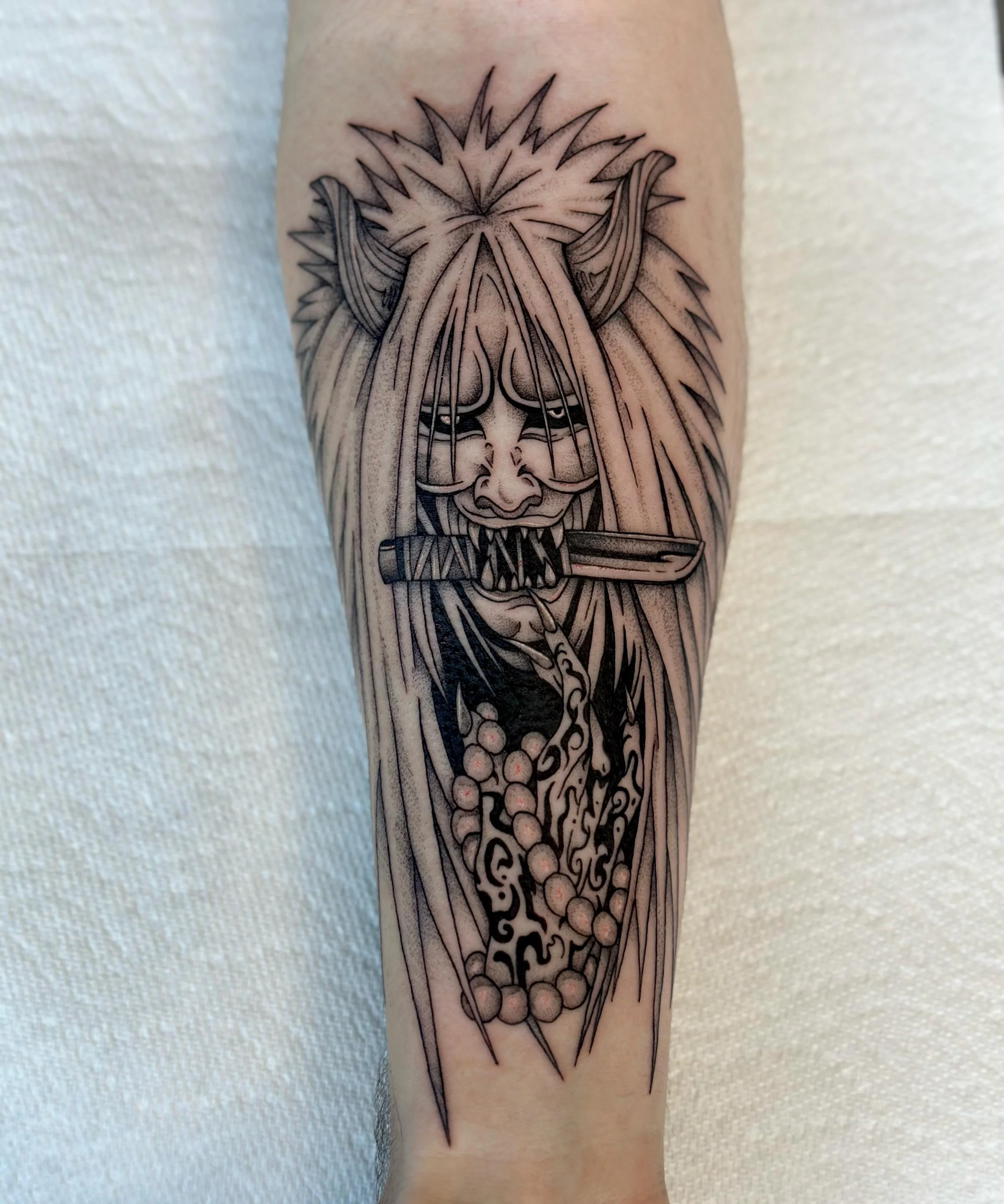⟡ Shinigami from Naruto! thank you for your trust Ben!! ⟡ 

⟡ Link in bio to book!!! answering all emails this week! 

@obscura.tattoo 

#femaletattooartist #naruto #ottawatattoo #blackwork #animetattoo