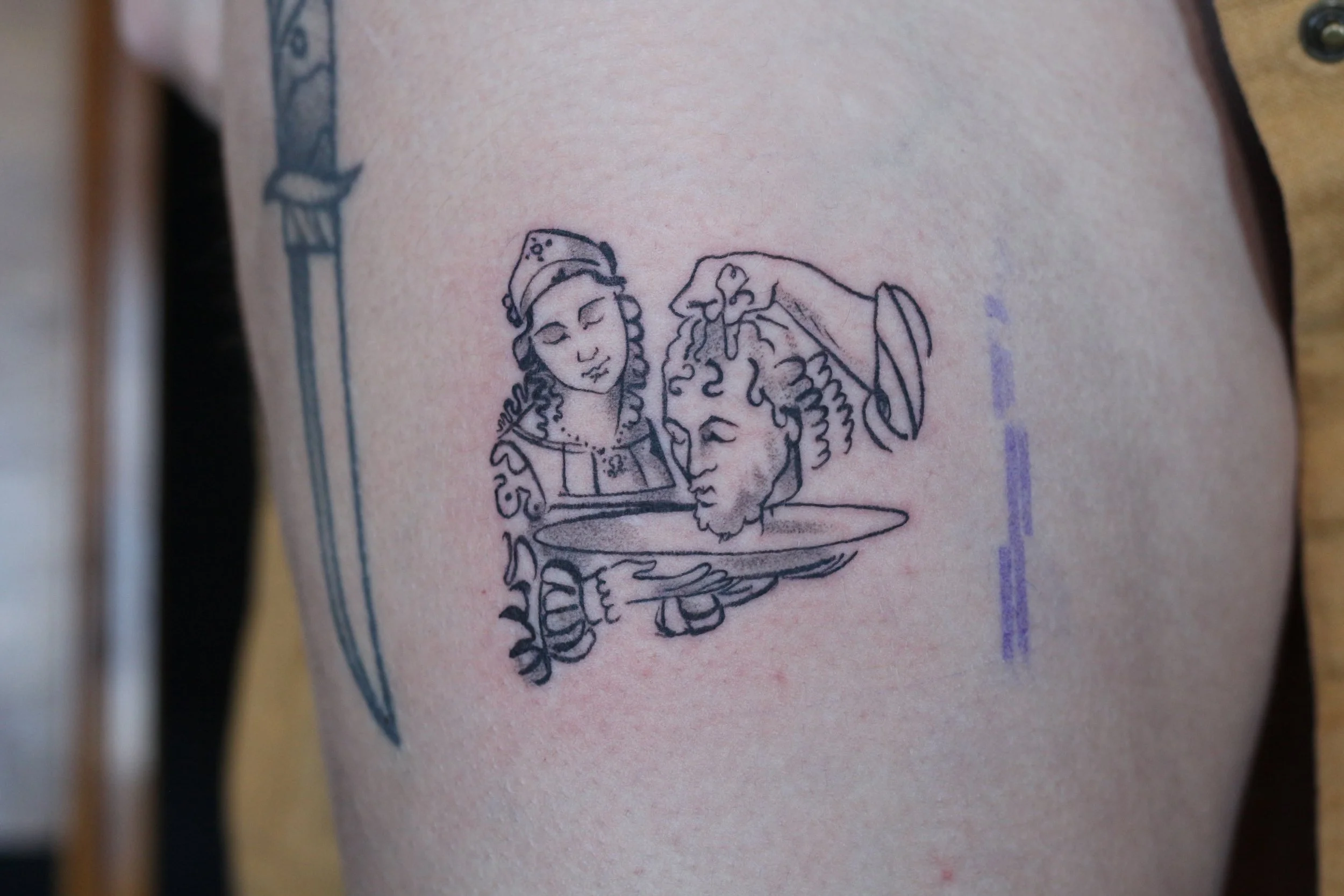 Salome and the head of Saint John the Baptist!! Thank you for choosing me flashhhhh!

Done at @obscura.tattoo 
Supplied by @anarchy_tattoo_supplies 

#salom&eacute; #illustrativetattoos #blackandgreytattoo #ottawatattooartist
