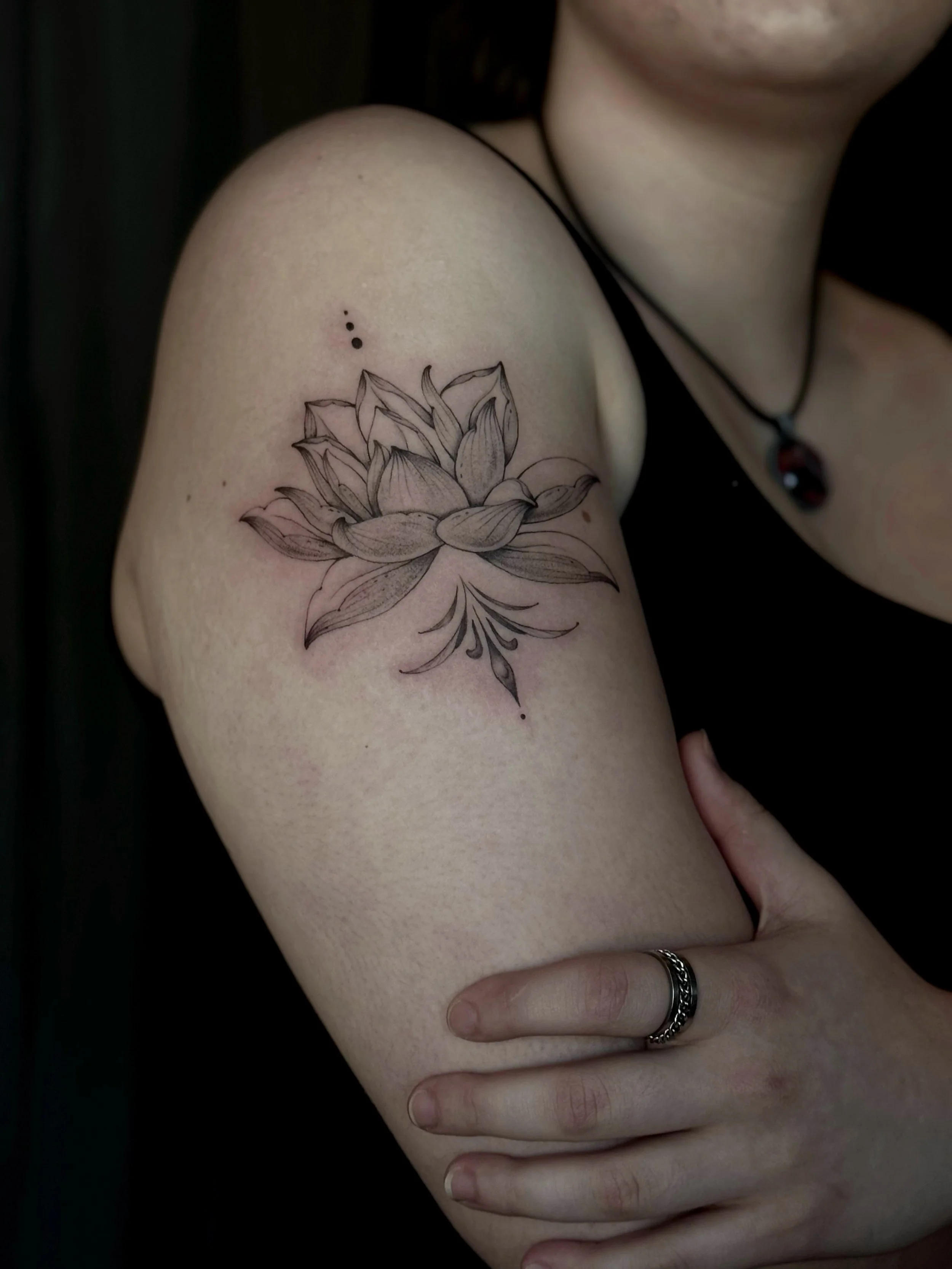 Lotus flower for Erin 🪷
~
Thank you so much, Erin, for trusting me to do your first tattoo! I loved designing this piece for you!

Done at @obscura.tattoo 
Made with @emalla.official cartridges and @pantheraink ink

&bull;&bull;
To book a session wi