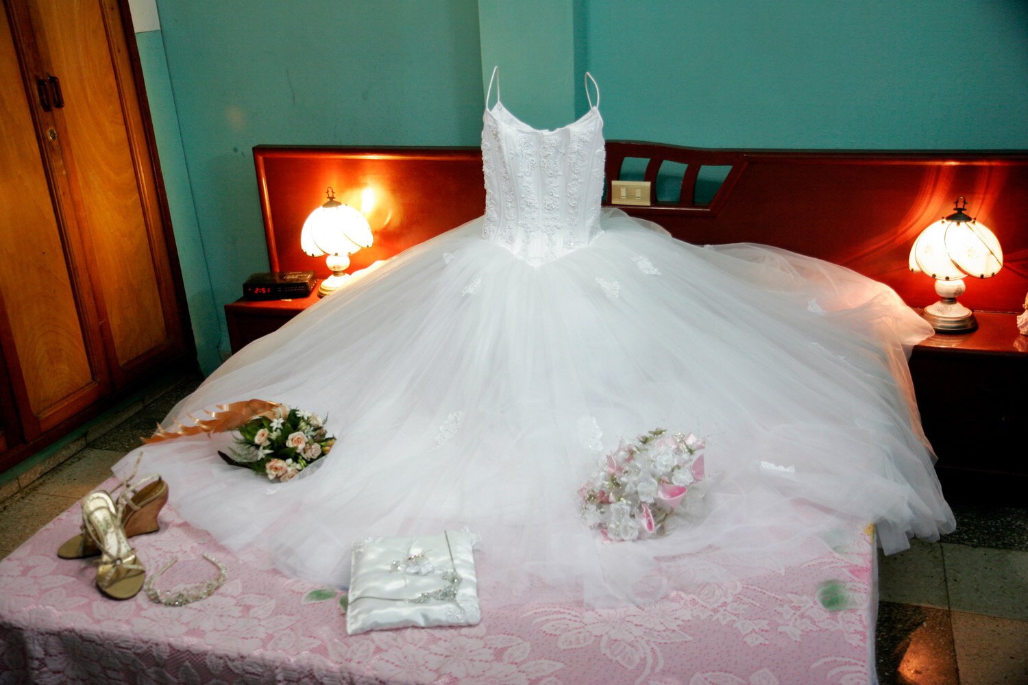  Odette's wedding dress 