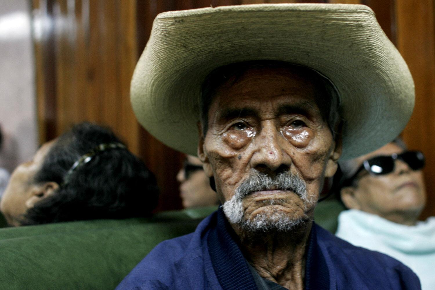  Francisco Cambron Pineda, patient from Mexico, waiting for his eye surgery, Hospital Pando Ferrer, "La Ceguera". 