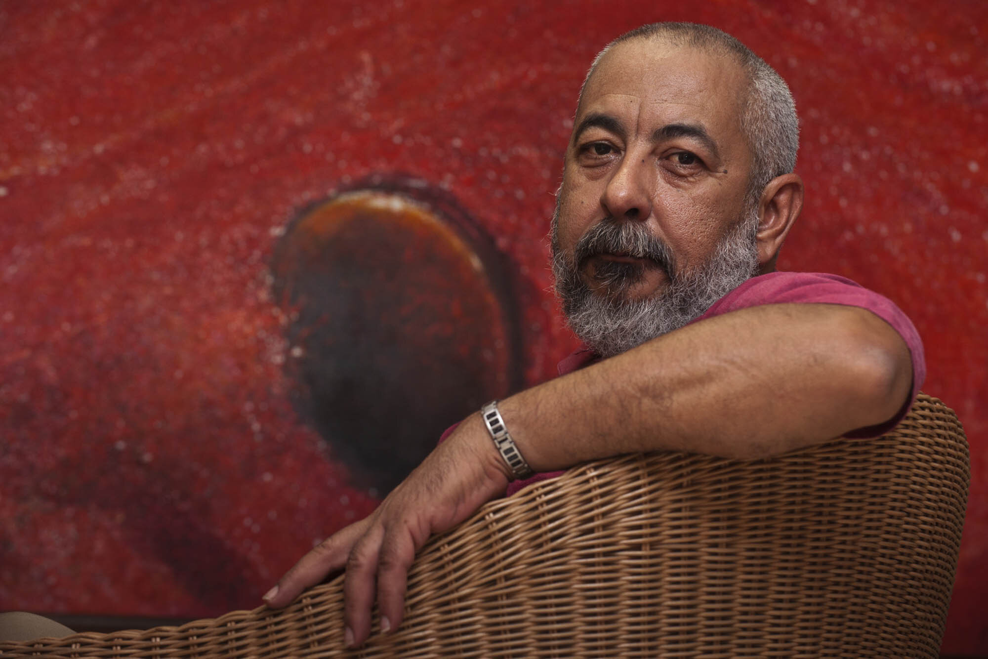  Leonardo Padura. Autor. En su estudio en La Habana, Cuba. 