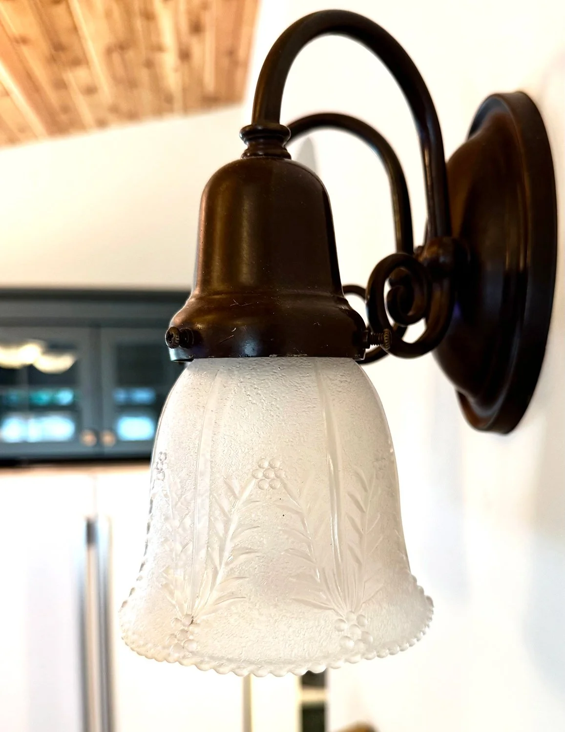Kitchen renovation that honours the home’s 1912 Edwardian character while enhancing functionality for modern living. Every detail was thoughtfully considered, even the antique lighting details.
