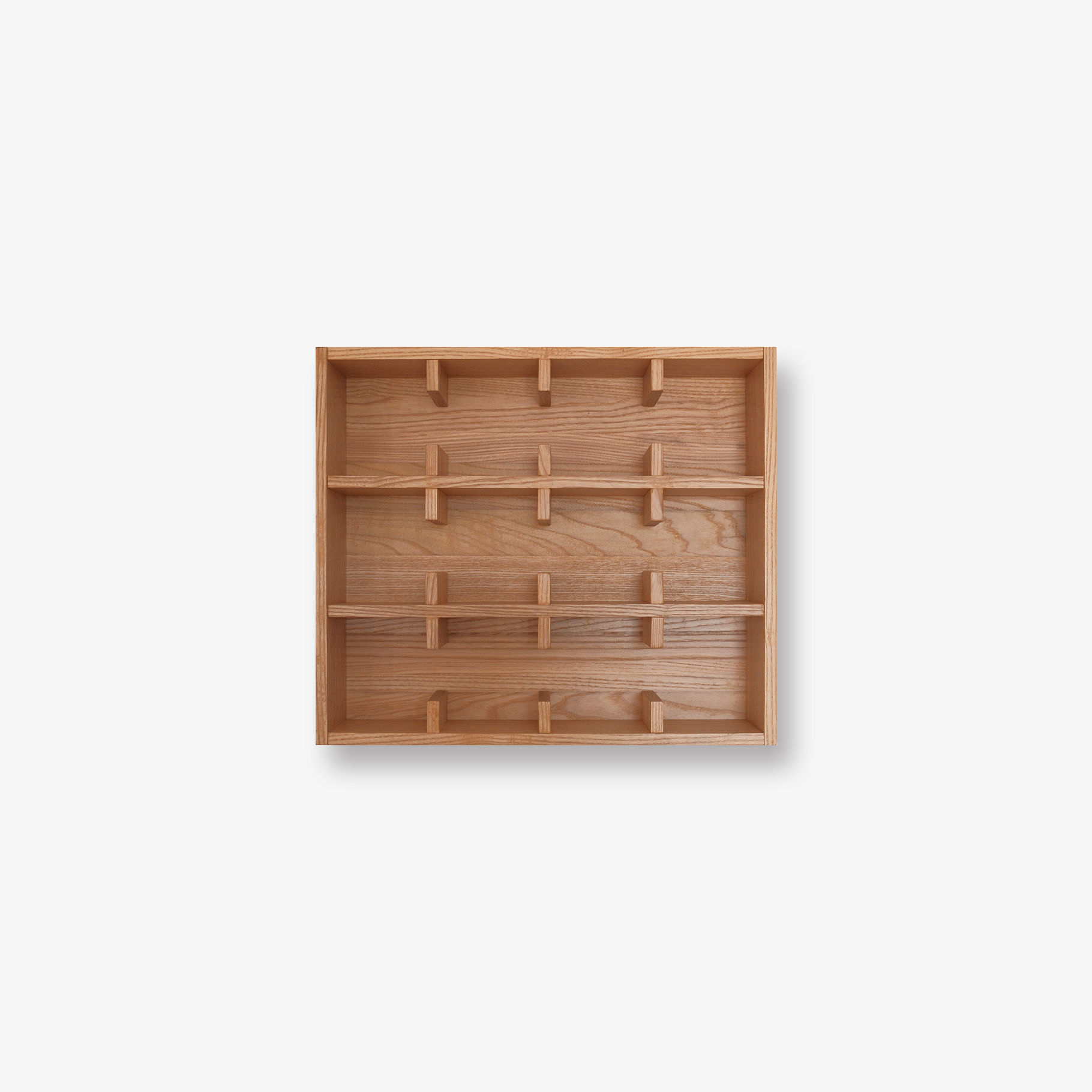 Blanq Studios_GRID12.png