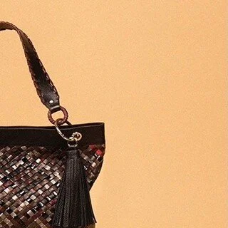 &ldquo;I think people want something a bit different and not mass produced, and they value the love and skill that goes into something a person has made.&rdquo; ⁠
⁠
&ndash; Emily Winter -⁠
⁠
#supportartisans ⁠