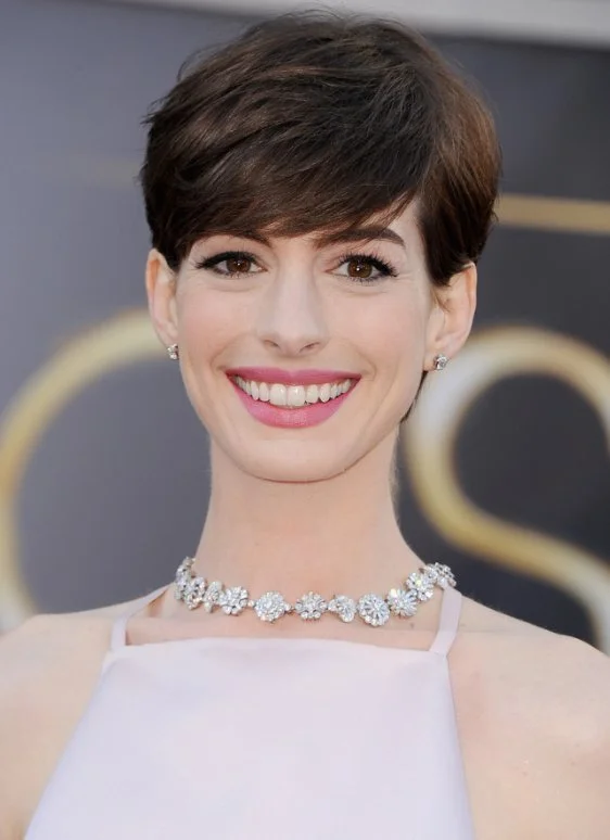 anne-hathaway-2013-oscars.jpeg
