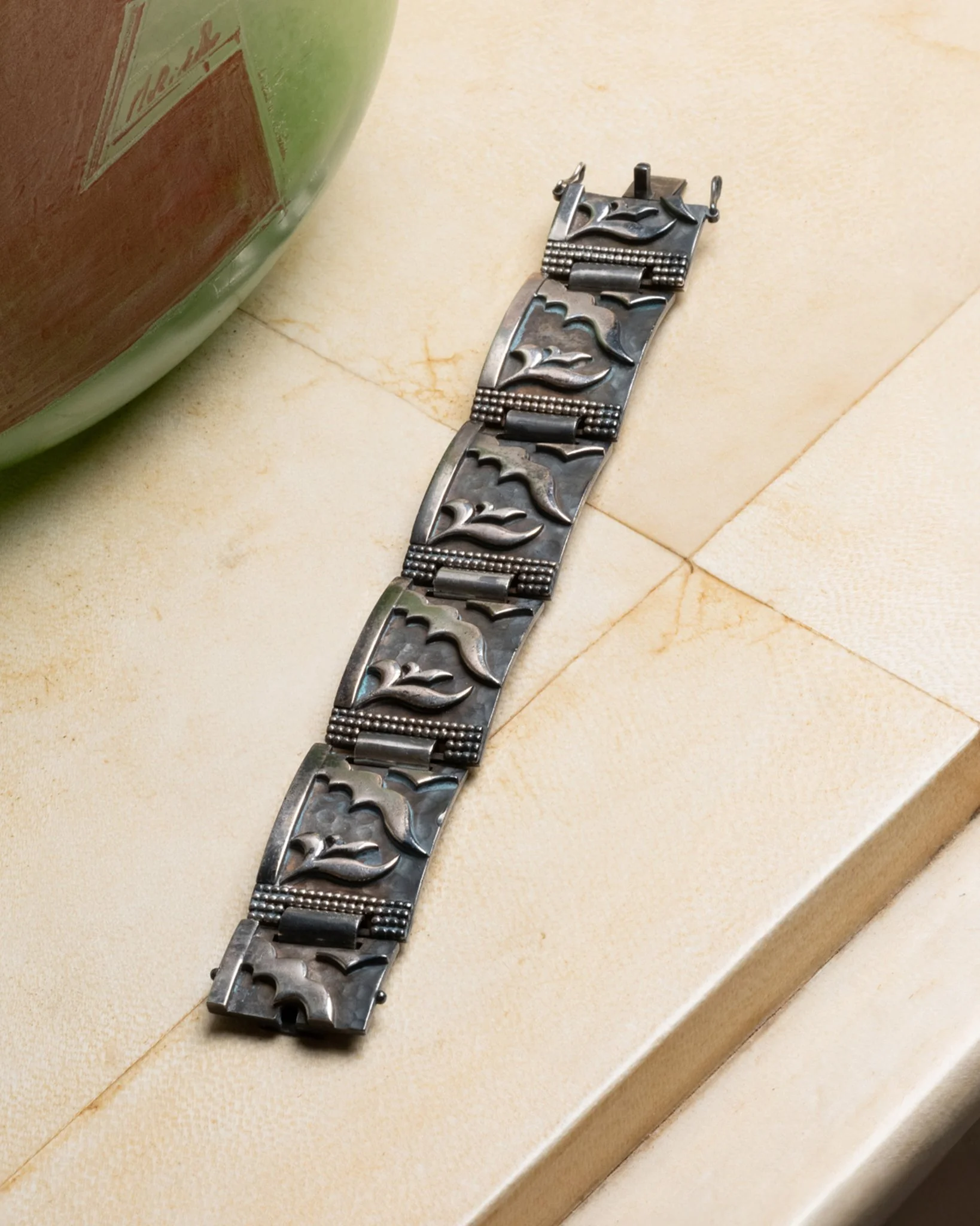 Bracelet en argent signé Jean Després