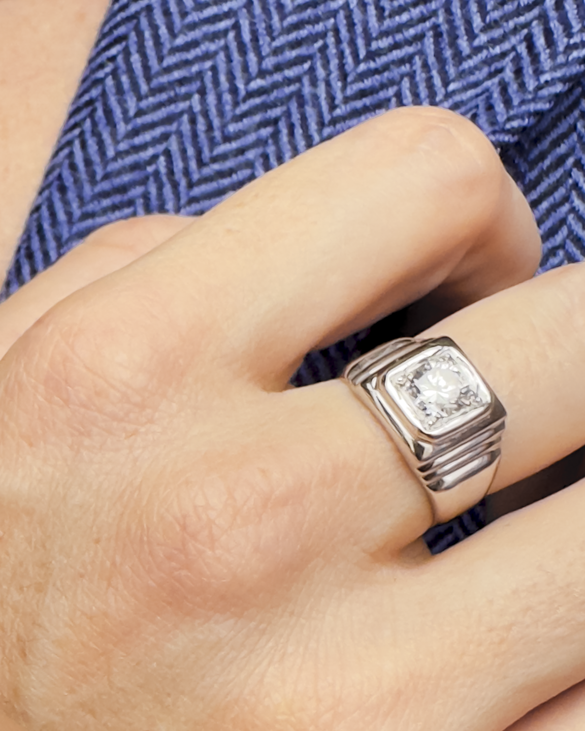 Bague Art Déco en platine et diamant