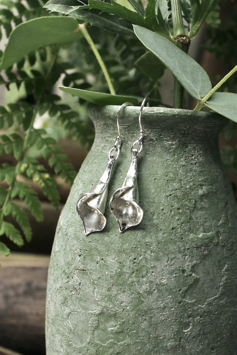 sterling-silver-lily-earrings-uk-grace-and-flora.JPG