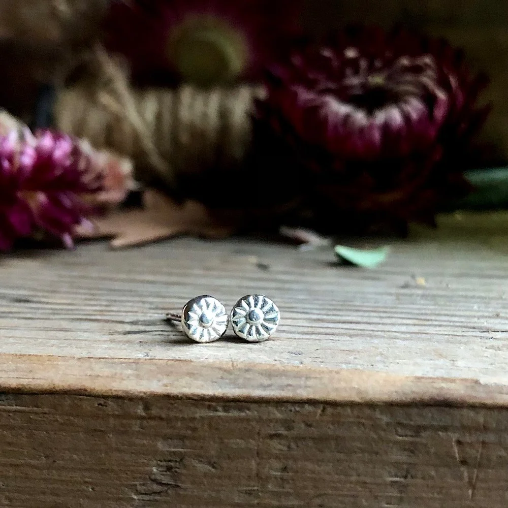 sterling-silver-flower-studs.JPG