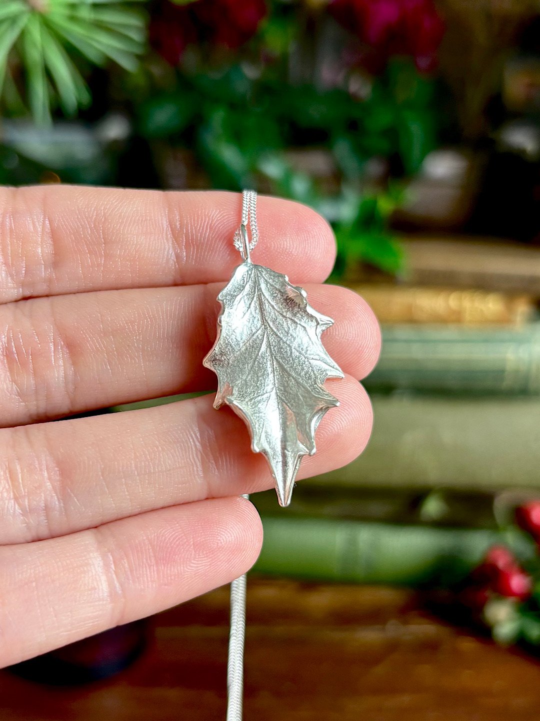 holly-necklace-silver.jpg